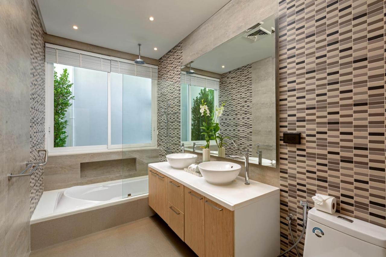 Villa Indulge In Your Dream Getaway At Gemini 6 Bedrooms, Private Beach, And Yamu Pier Sea Views