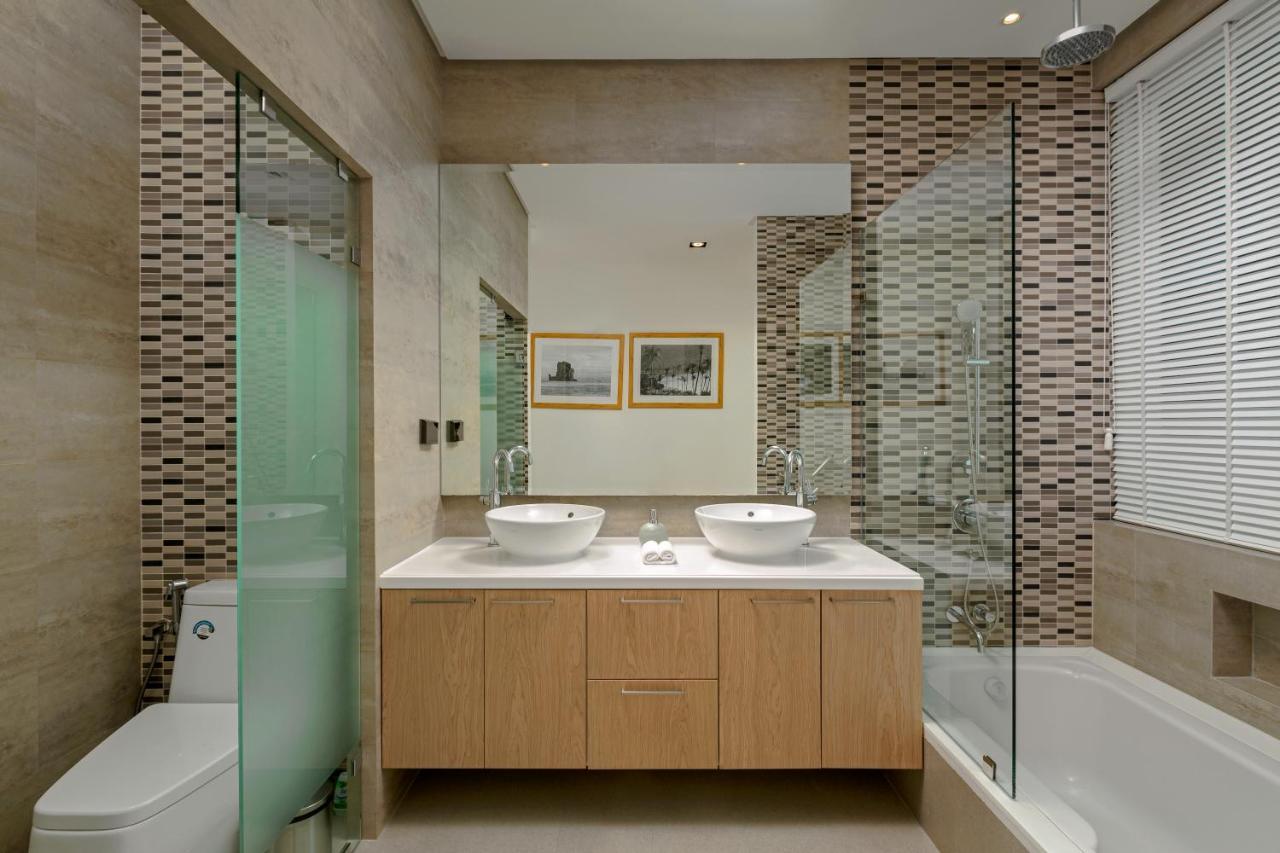Indulge In Your Dream Getaway At Gemini 6 Bedrooms, Private Beach, And Yamu Pier Sea Views