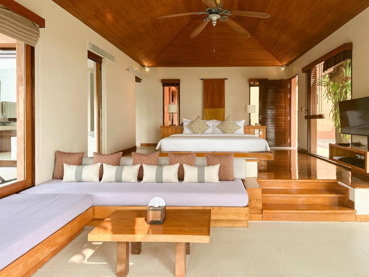 Resort Korsiri Pool Cape Panwa