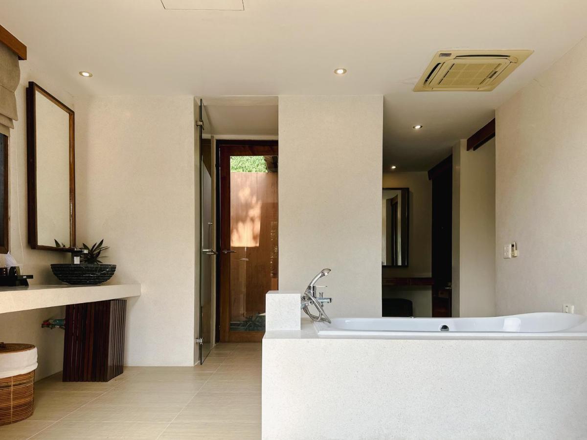 Korsiri Pool Resort 4*