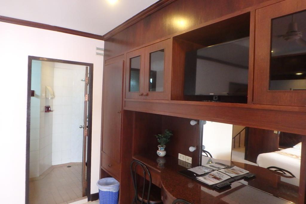 Cafe Hotel 2*