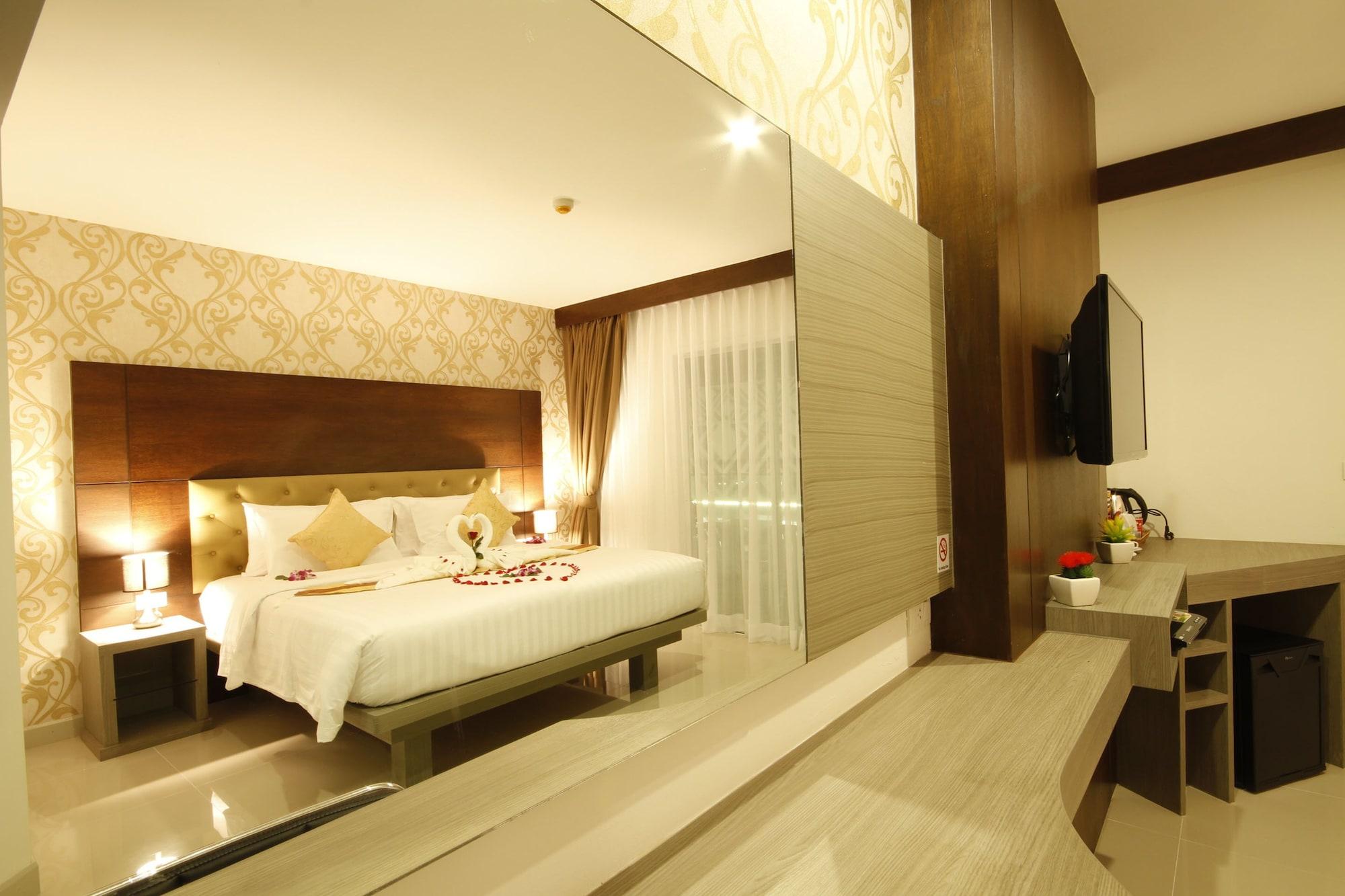 Hotel Hemingways Silk
