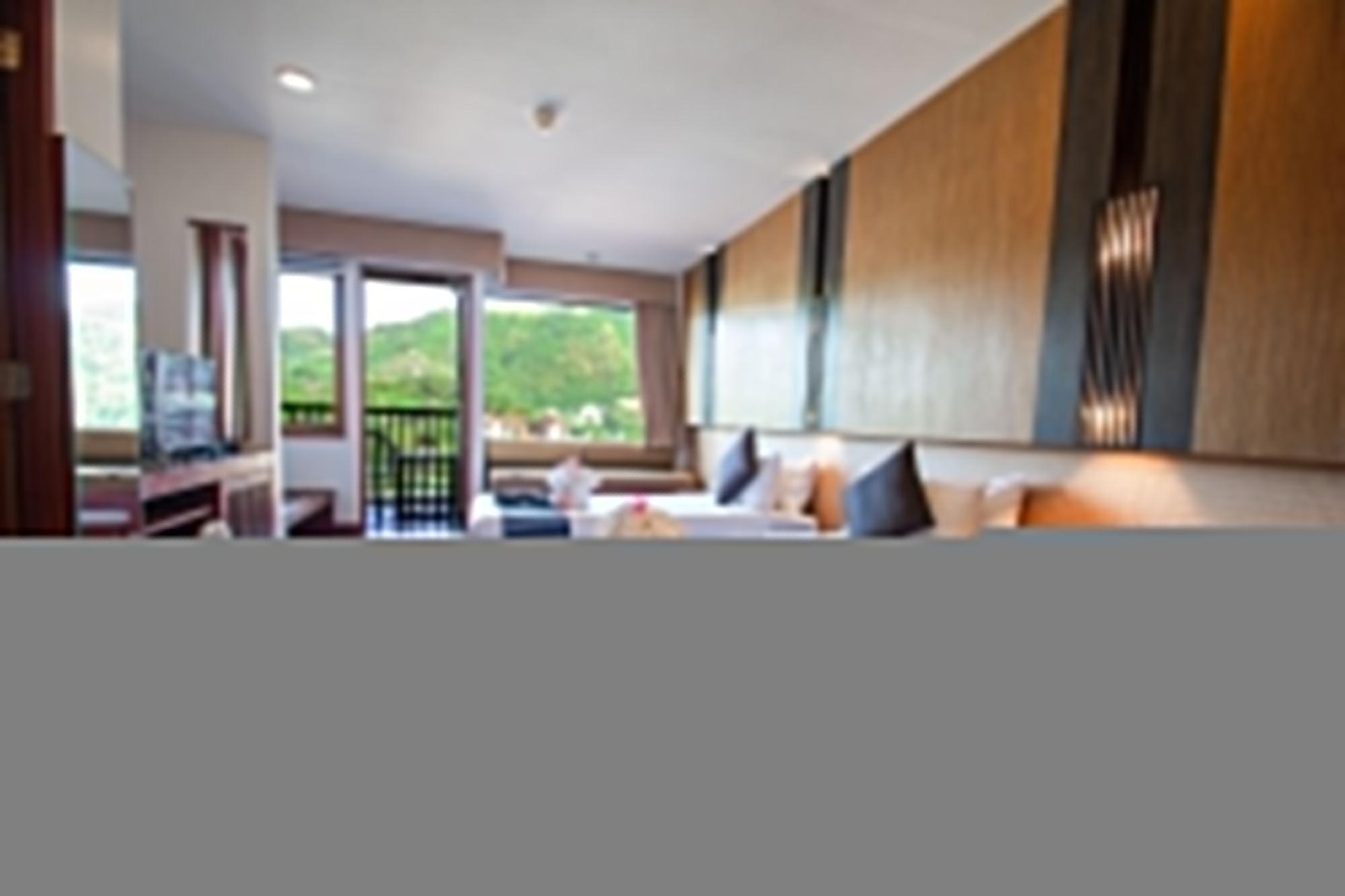 Peach Blossom & Pool - Sha Hotel
