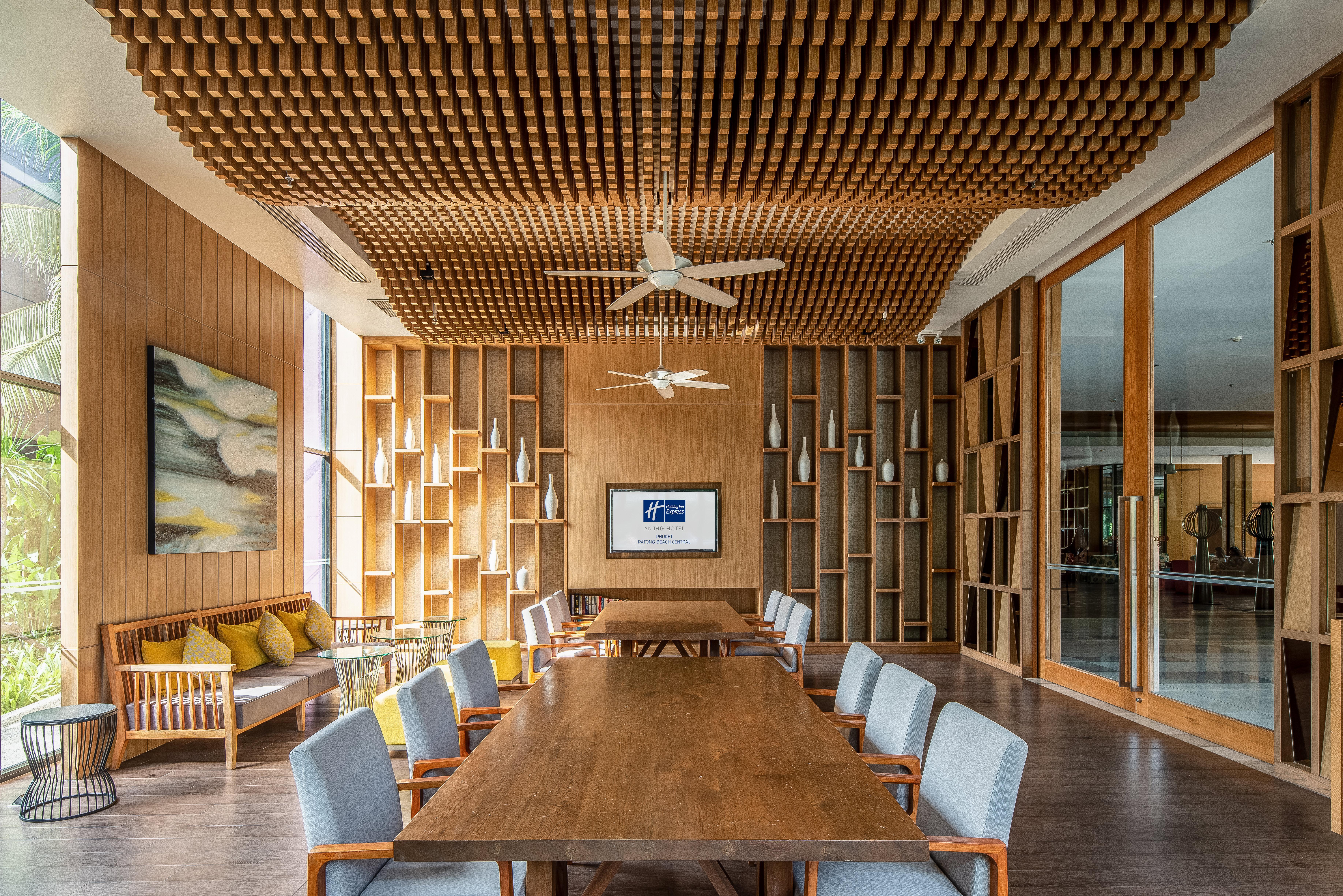 Express Patong By Ihg Resort Phuket