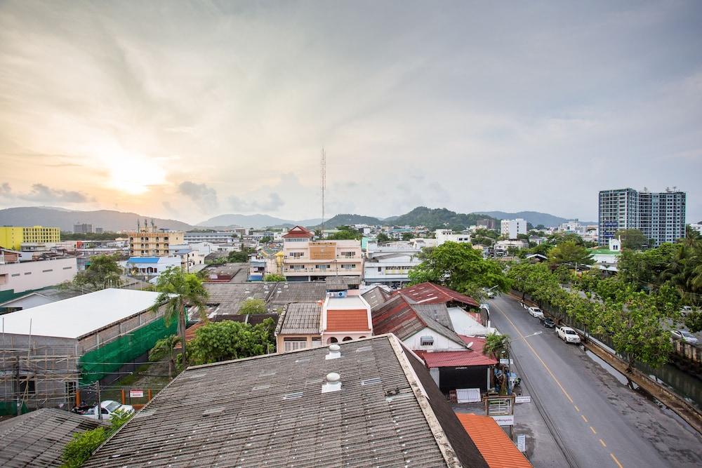 Recenta Style Town Hotel Phuket
