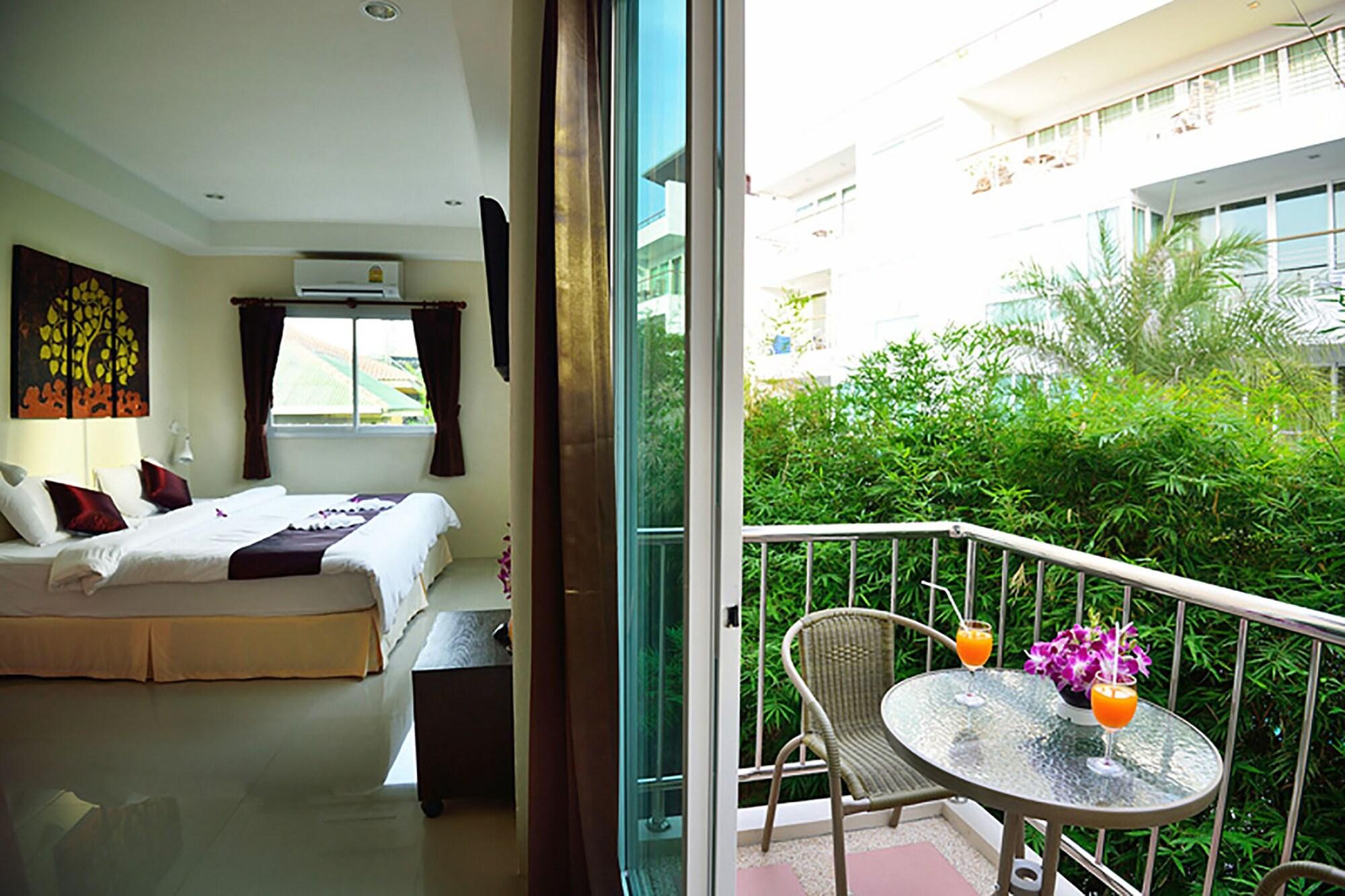 Hotel At Kamala Beach