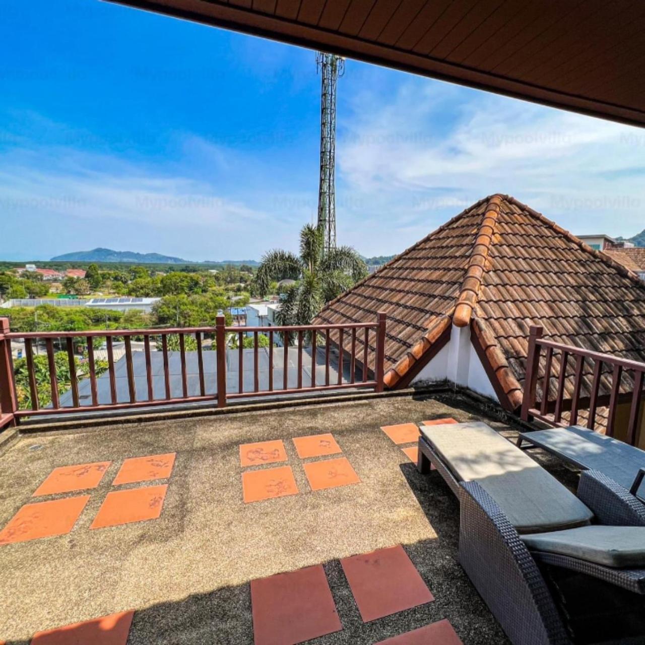 Cheeva Pool Homestay