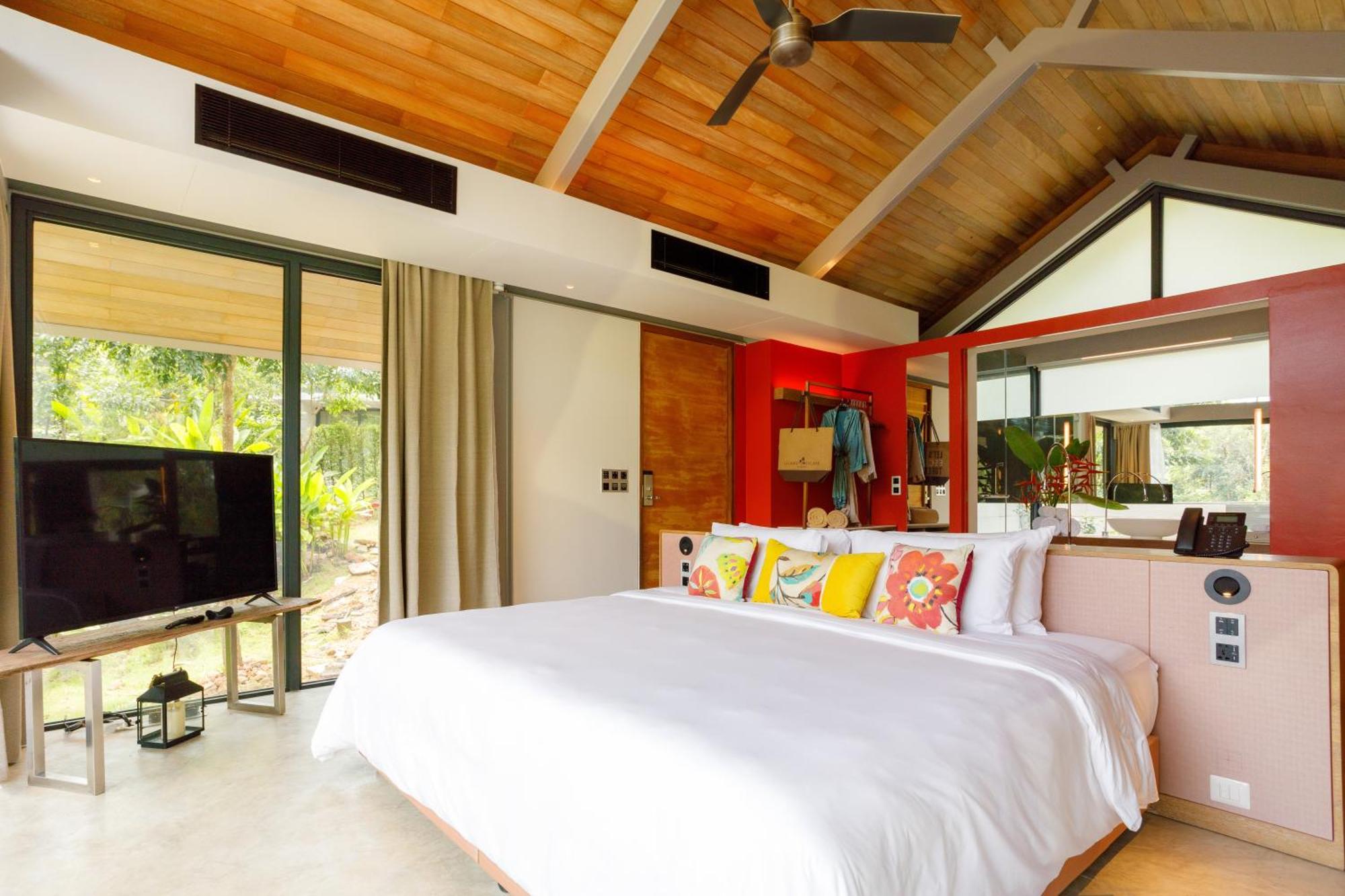 Island Escape Burasari Resort 5*