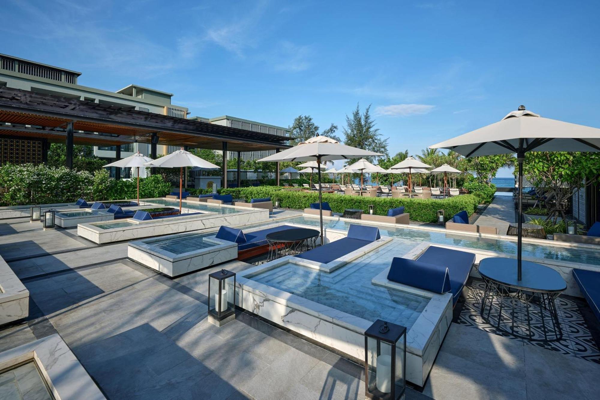 Hotel Four Points By Sheraton Phuket 4*