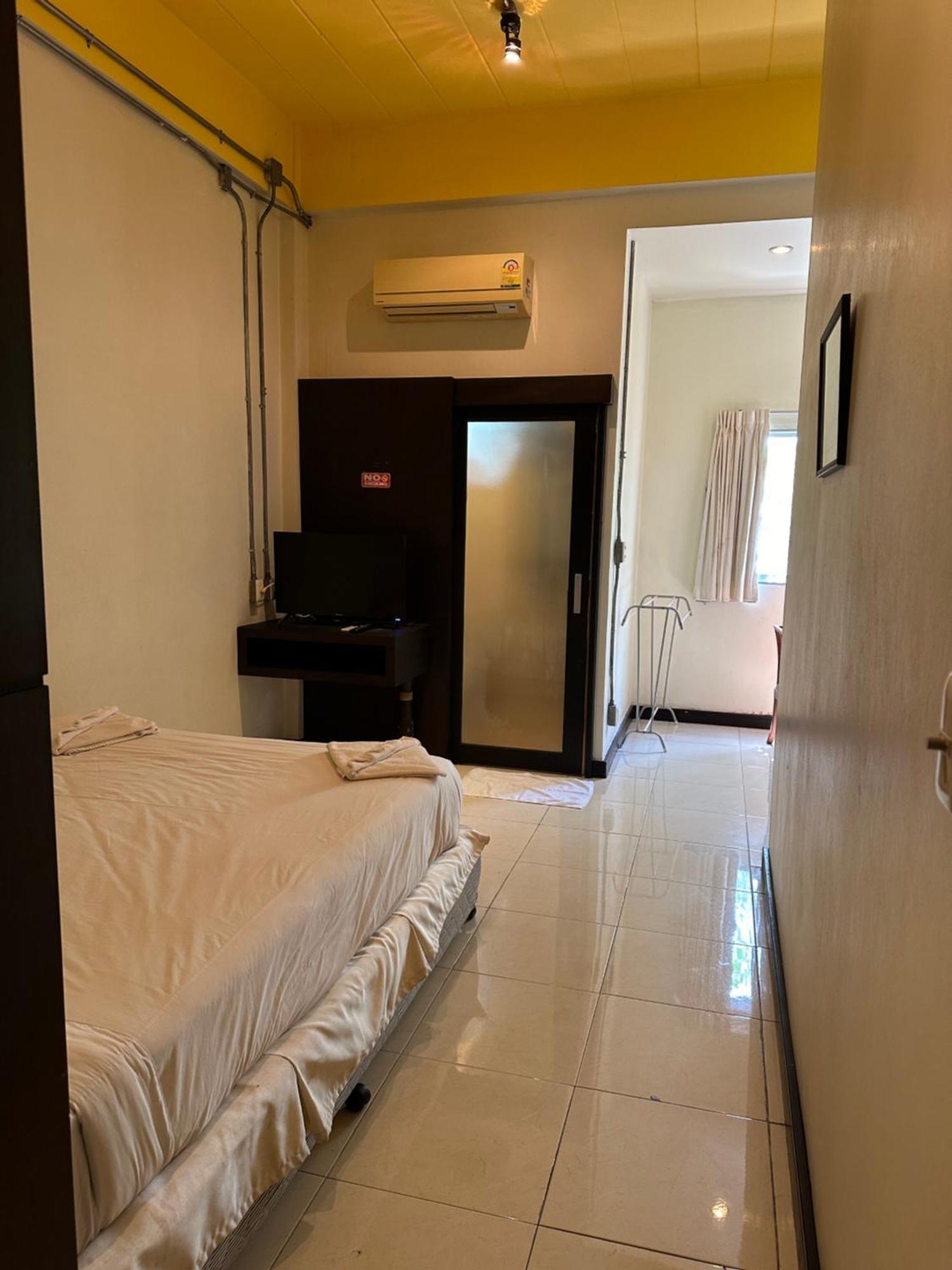 Bed & Breakfast Cozy Place - Free Weeds Patong