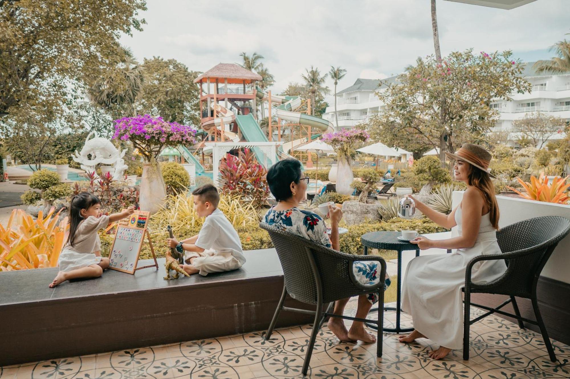 Thavorn Palm Phuket Hotel 5*
