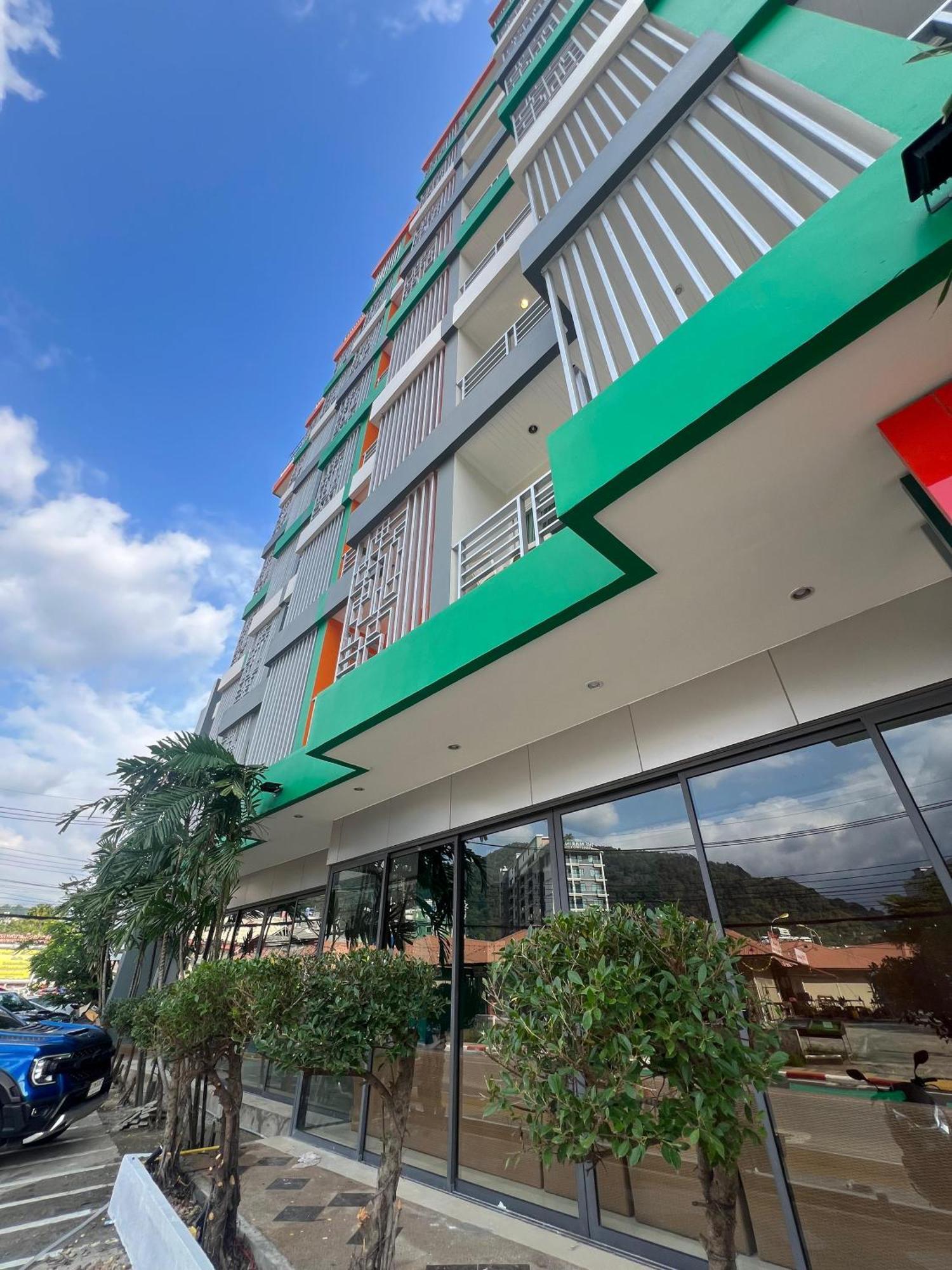 Zephyr Grand Hotel 3*