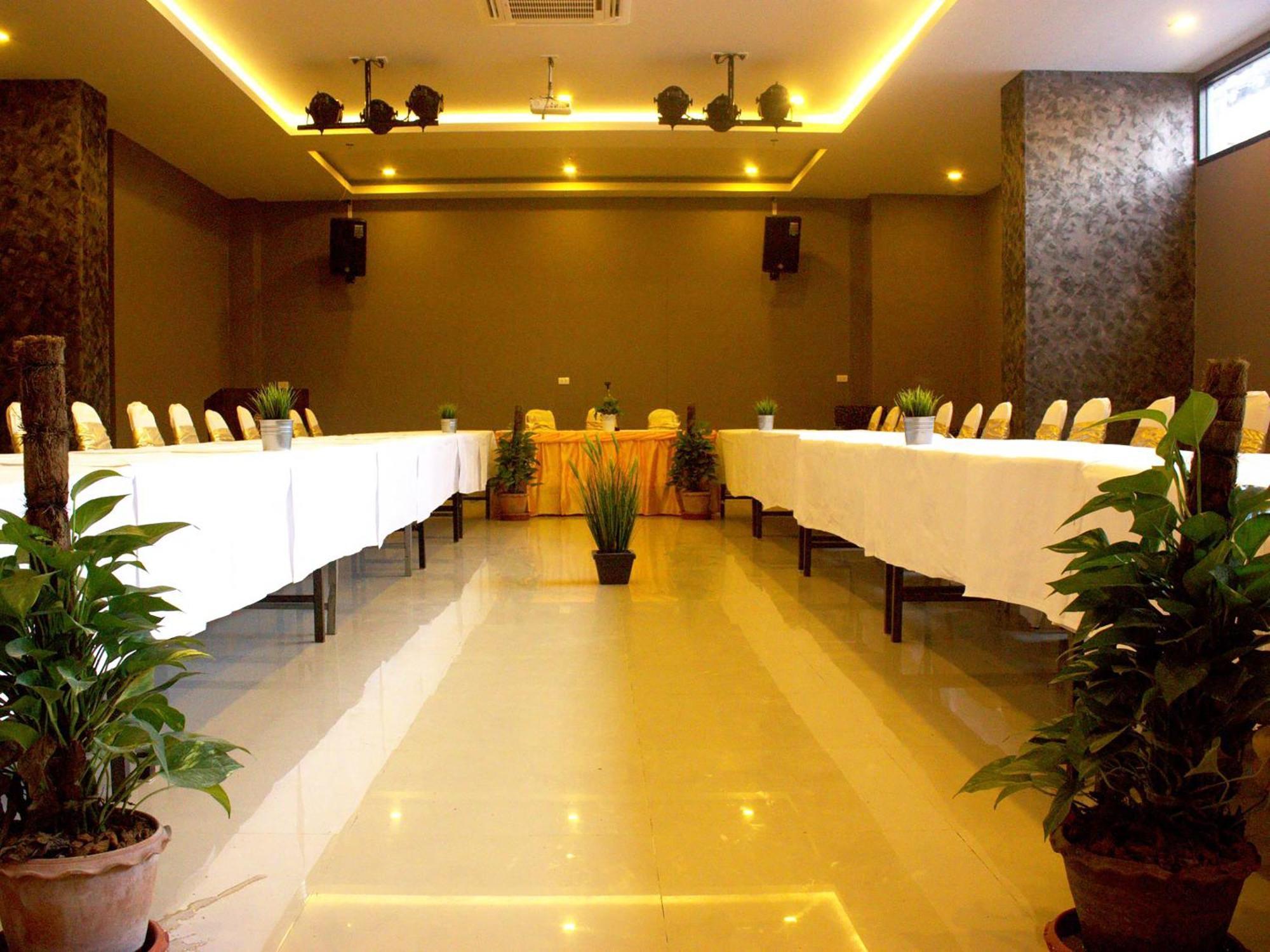 Hotel The Gig Patong