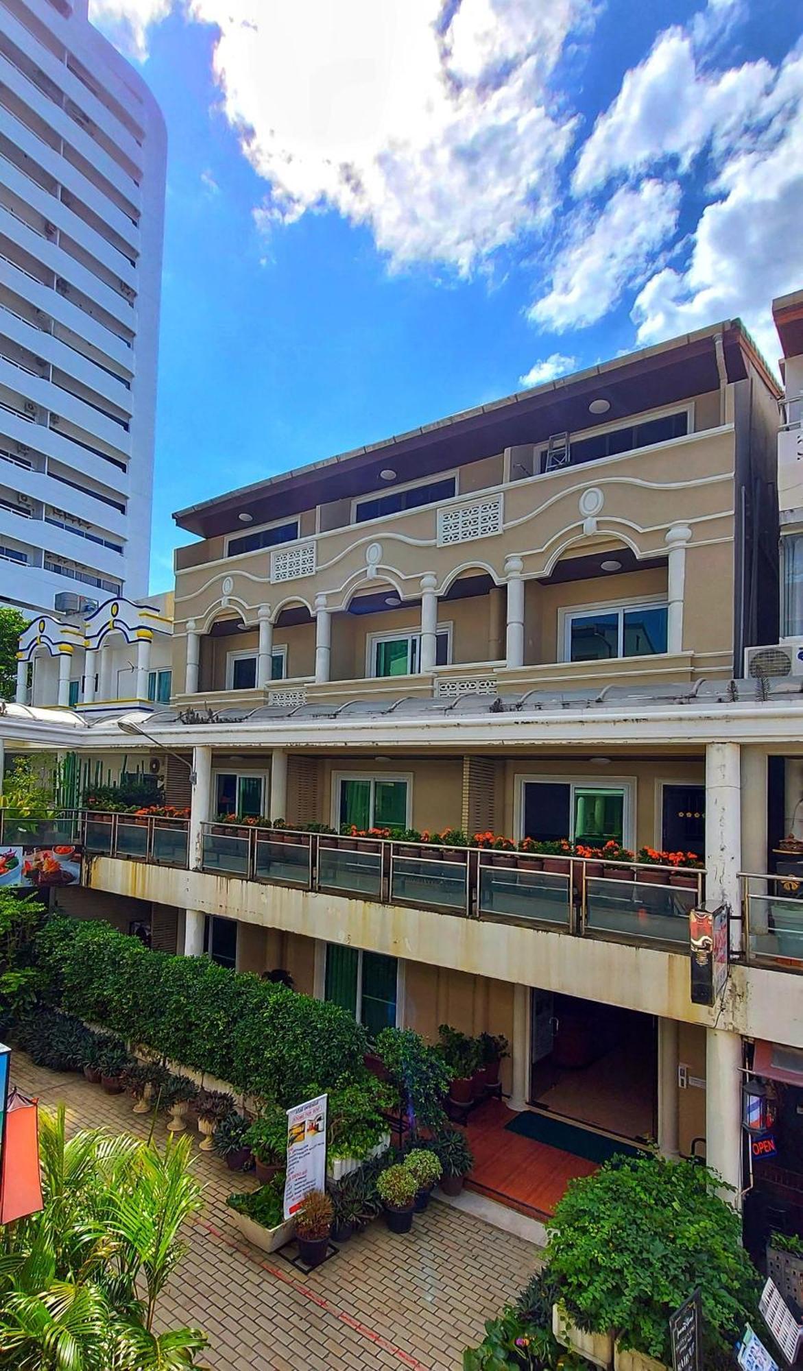 Sawasdee Apartment Patong