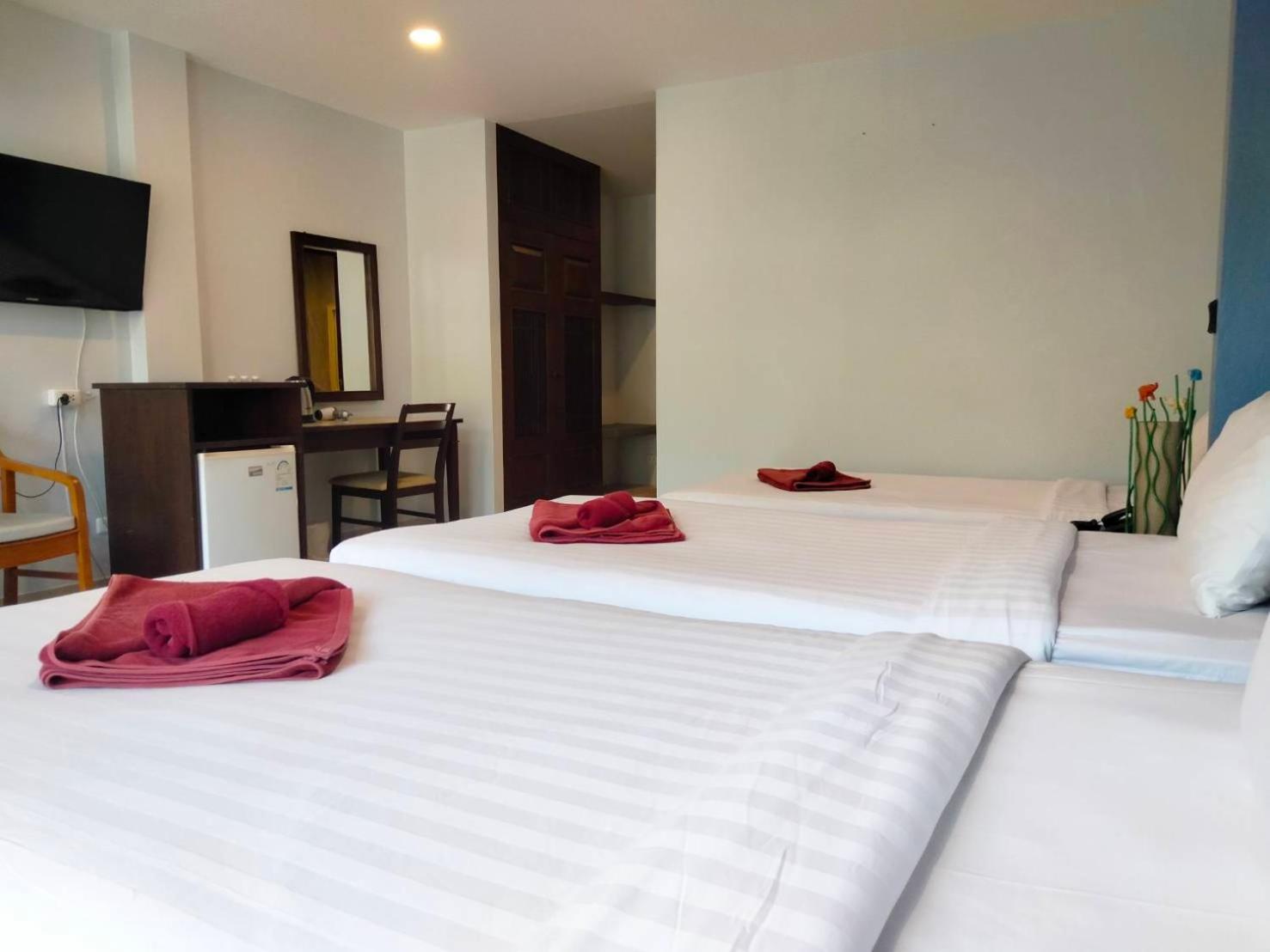 Hostel Living - Sha