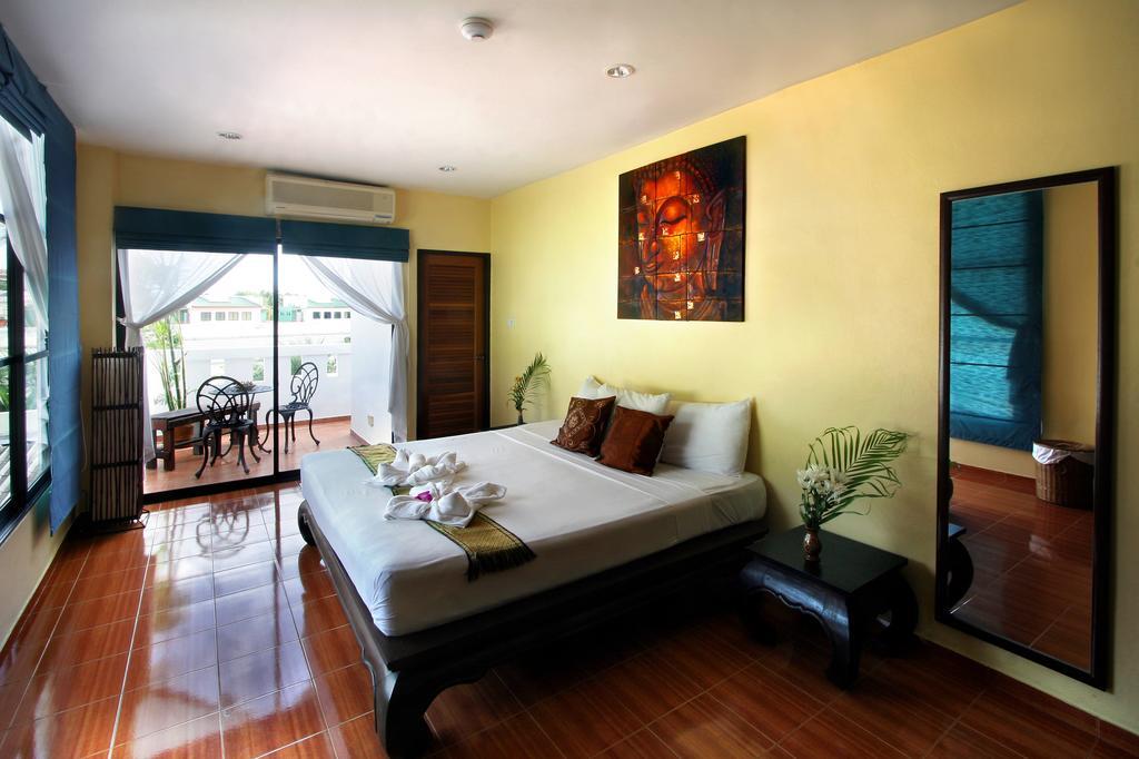 Karon Pool Phuket