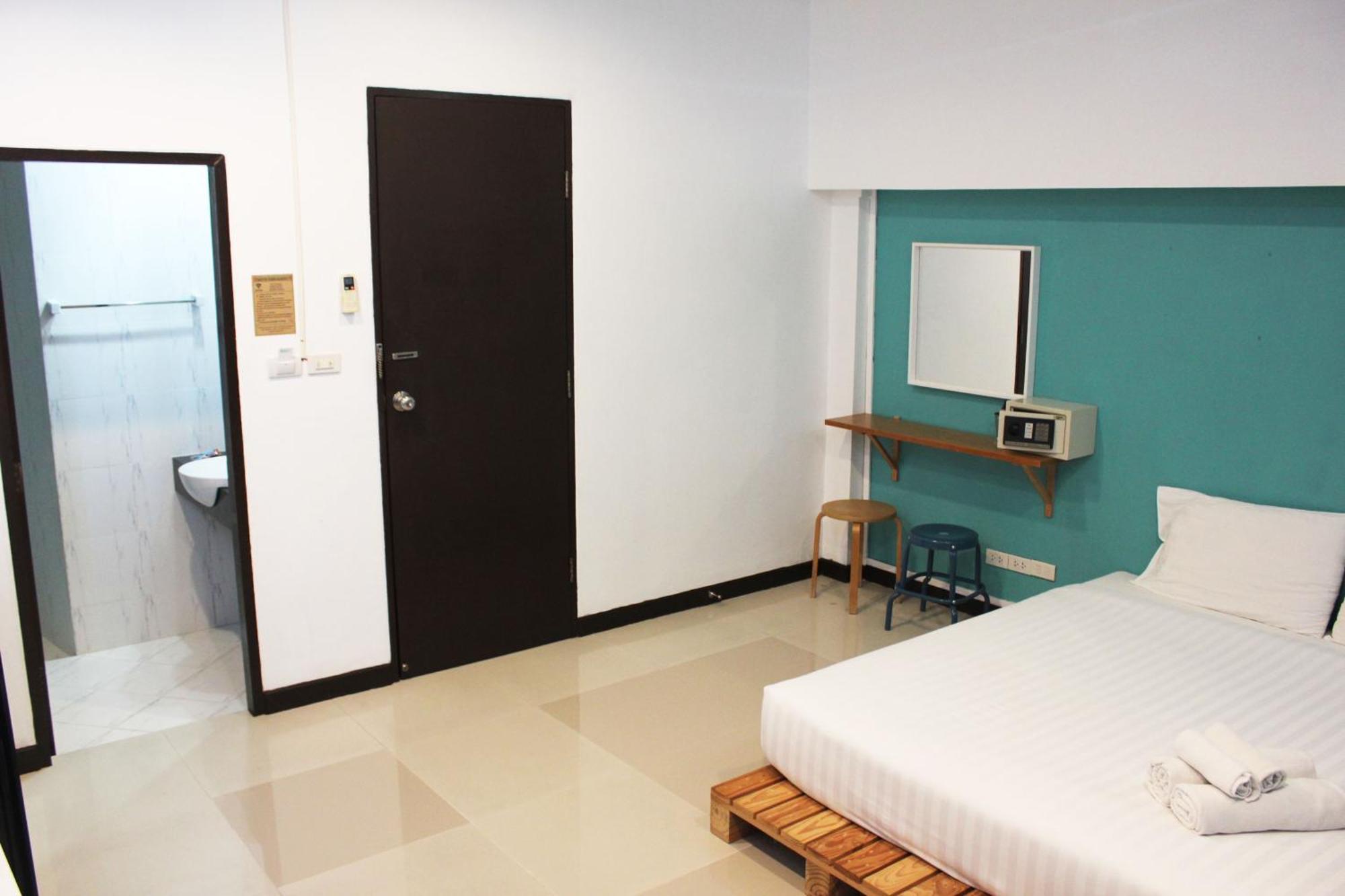 Inn Kata Sea Host 2*