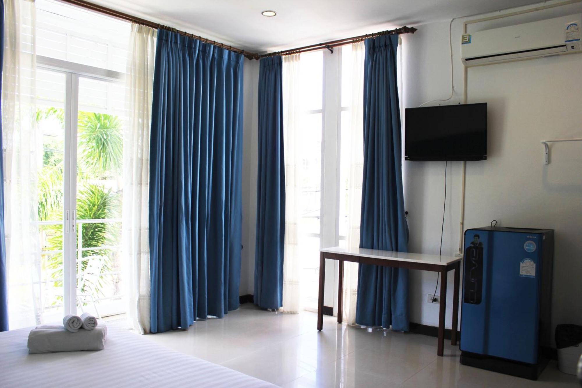 Kata Sea Host Inn 2*