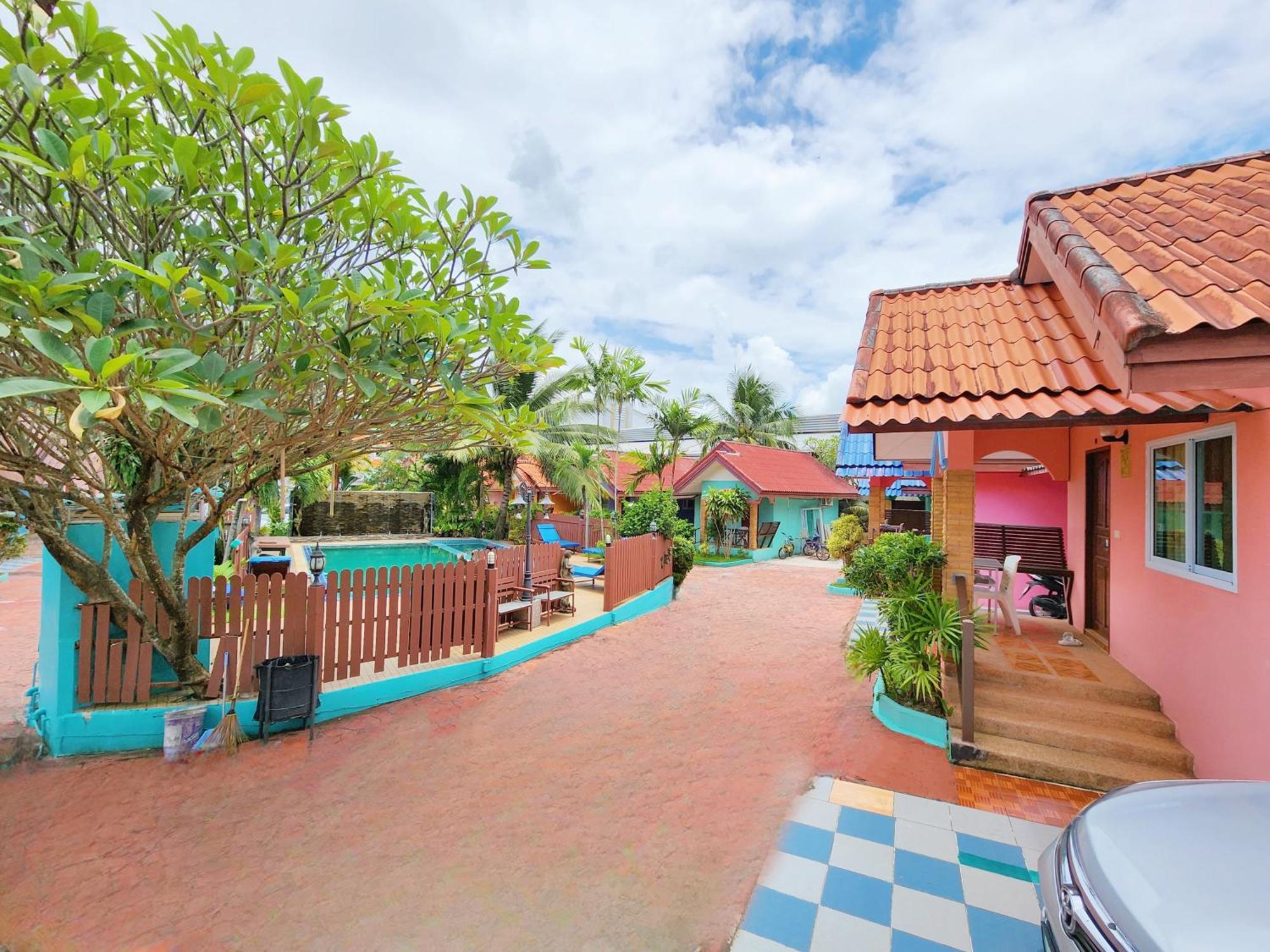 Phaithong Sotel Hotel Chalong
