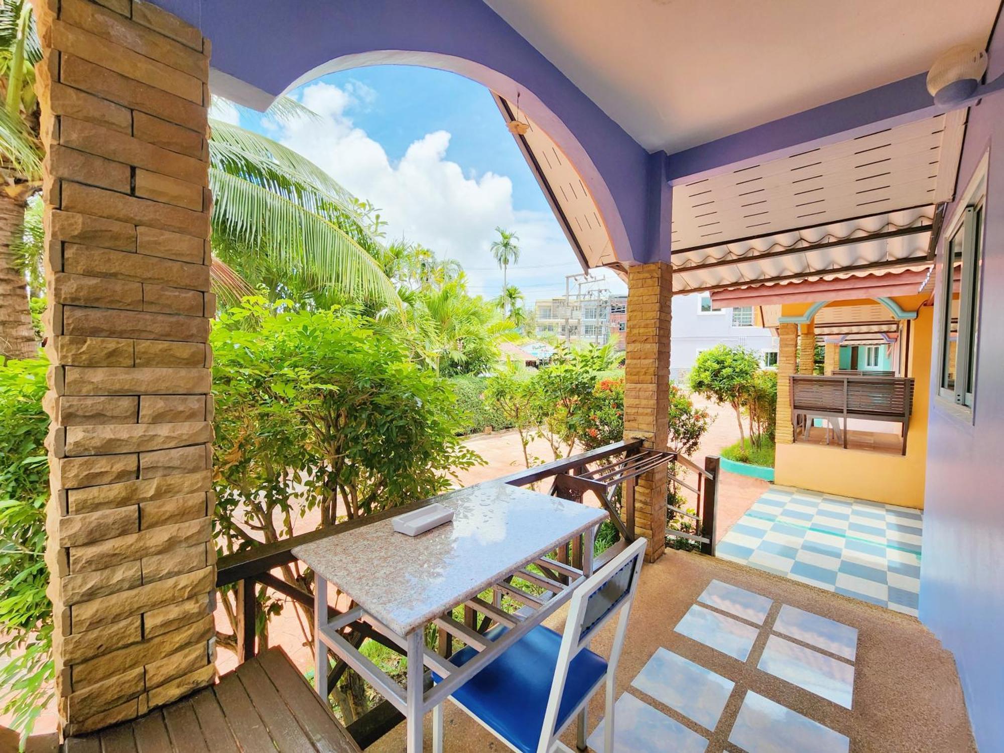 Phaithong Sotel 3* Chalong