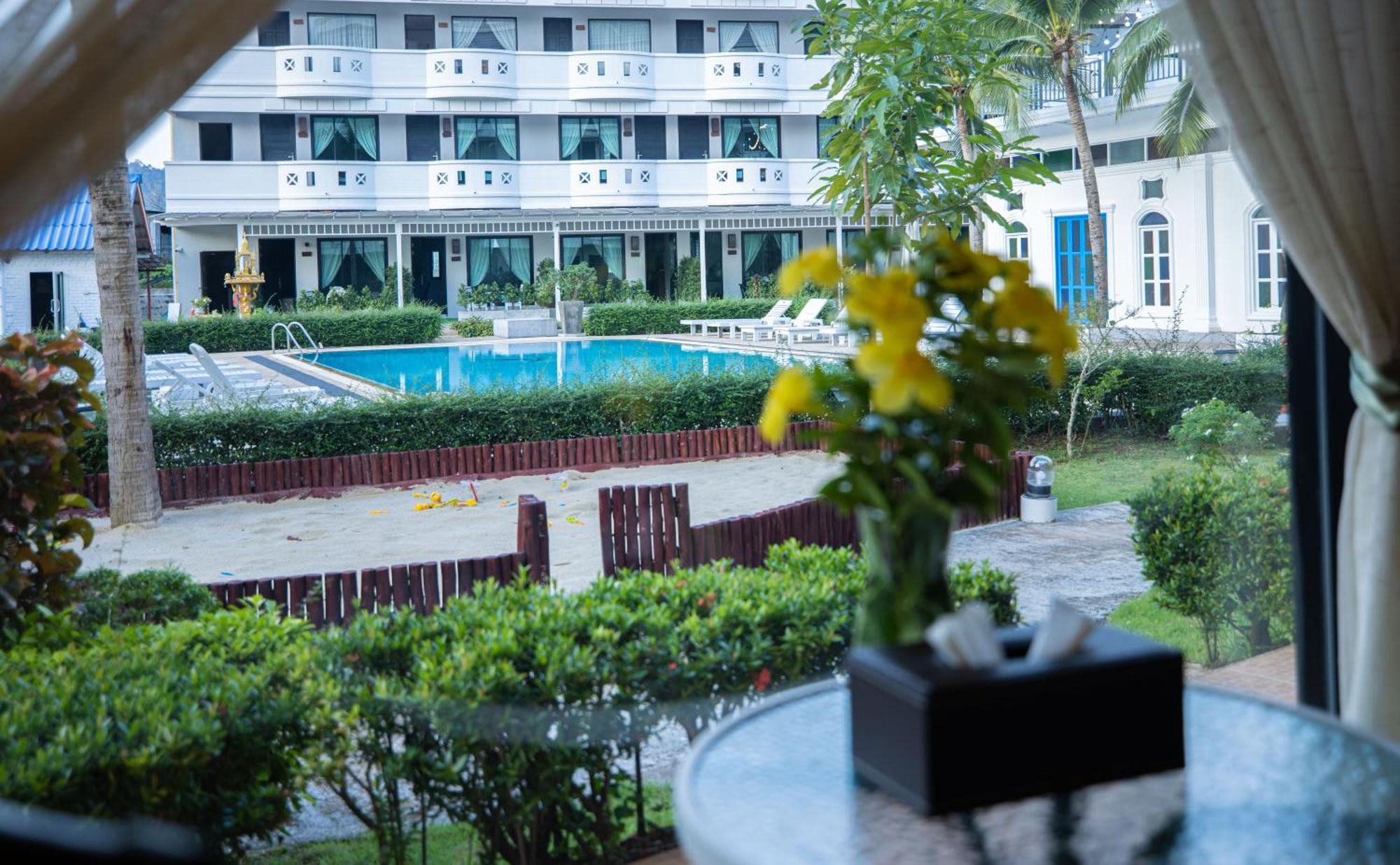 Blue Carina Hotel Phuket