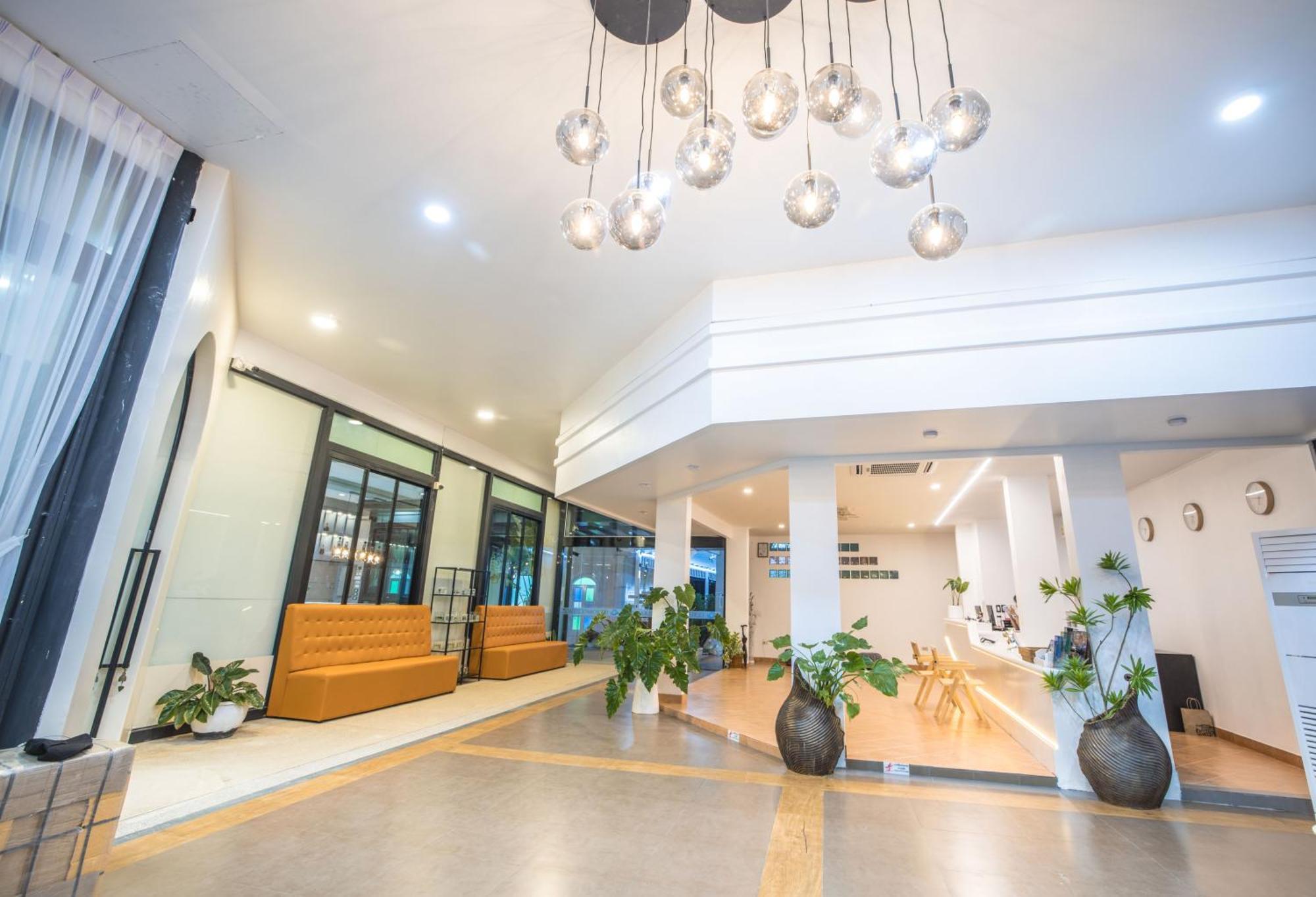 Blue Carina Hotel 3*