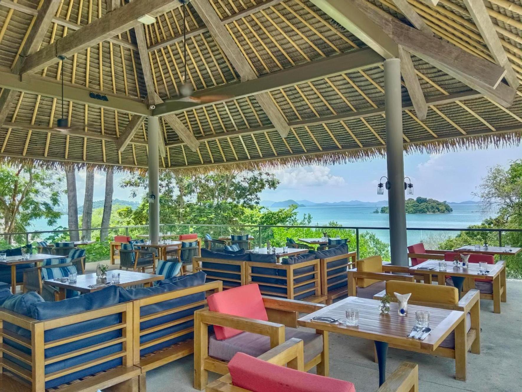 Resort Island Escape Burasari 5*