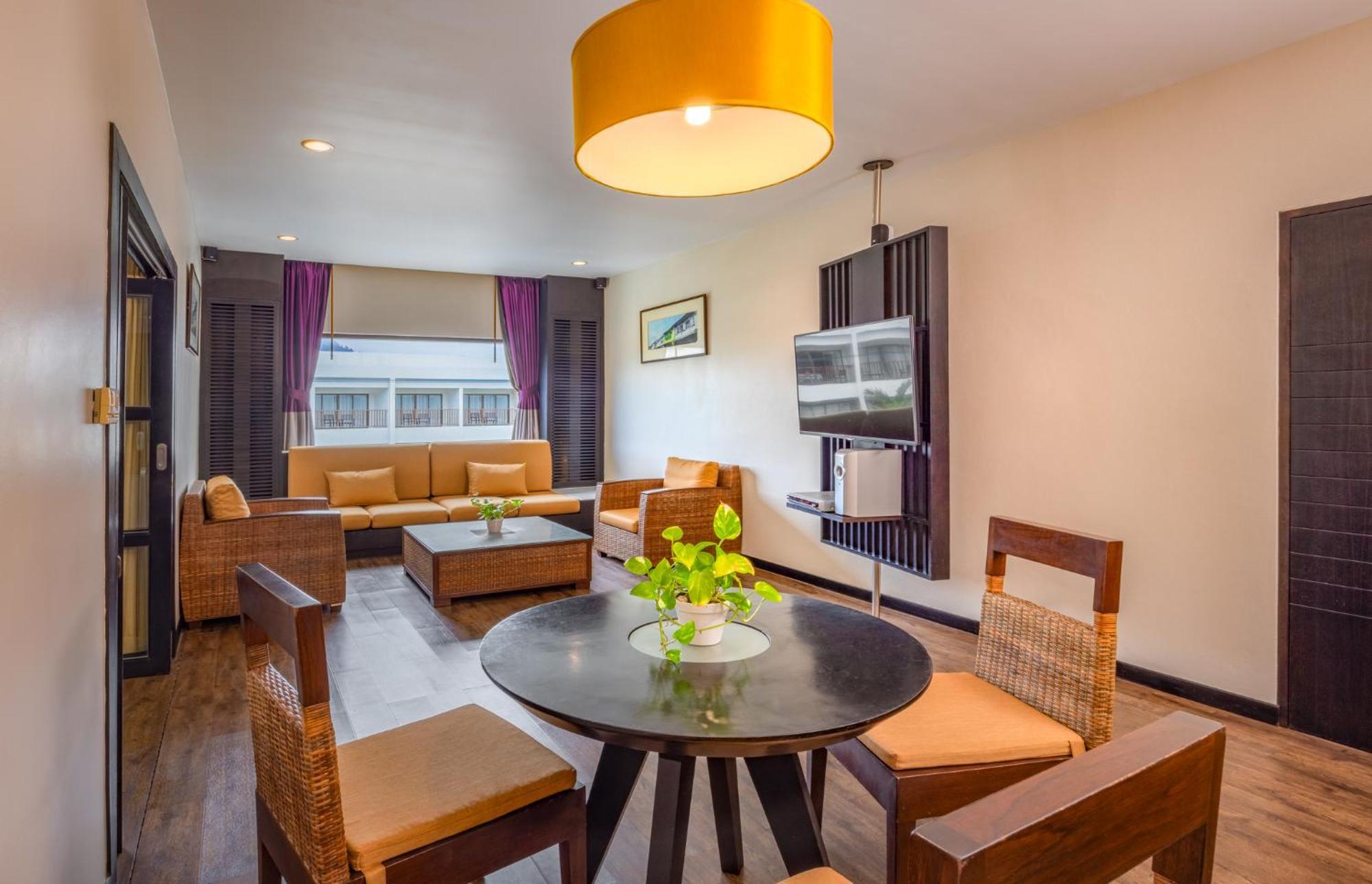 Hotel Deevana Plaza Phuket - Sha Extra Patong