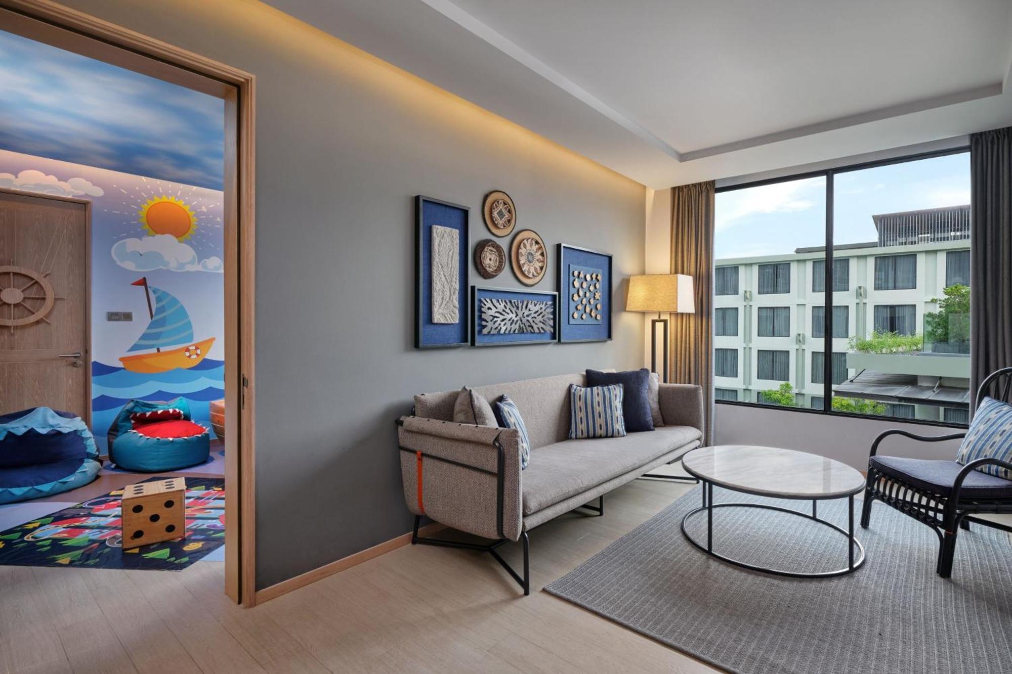 Hotel Four Points By Sheraton Phuket 4*