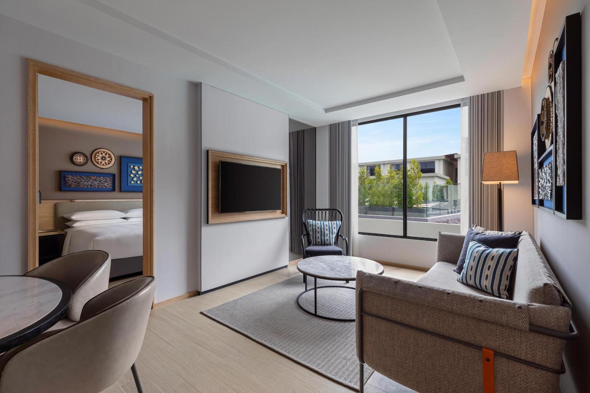 Four Points By Sheraton Phuket Hotel