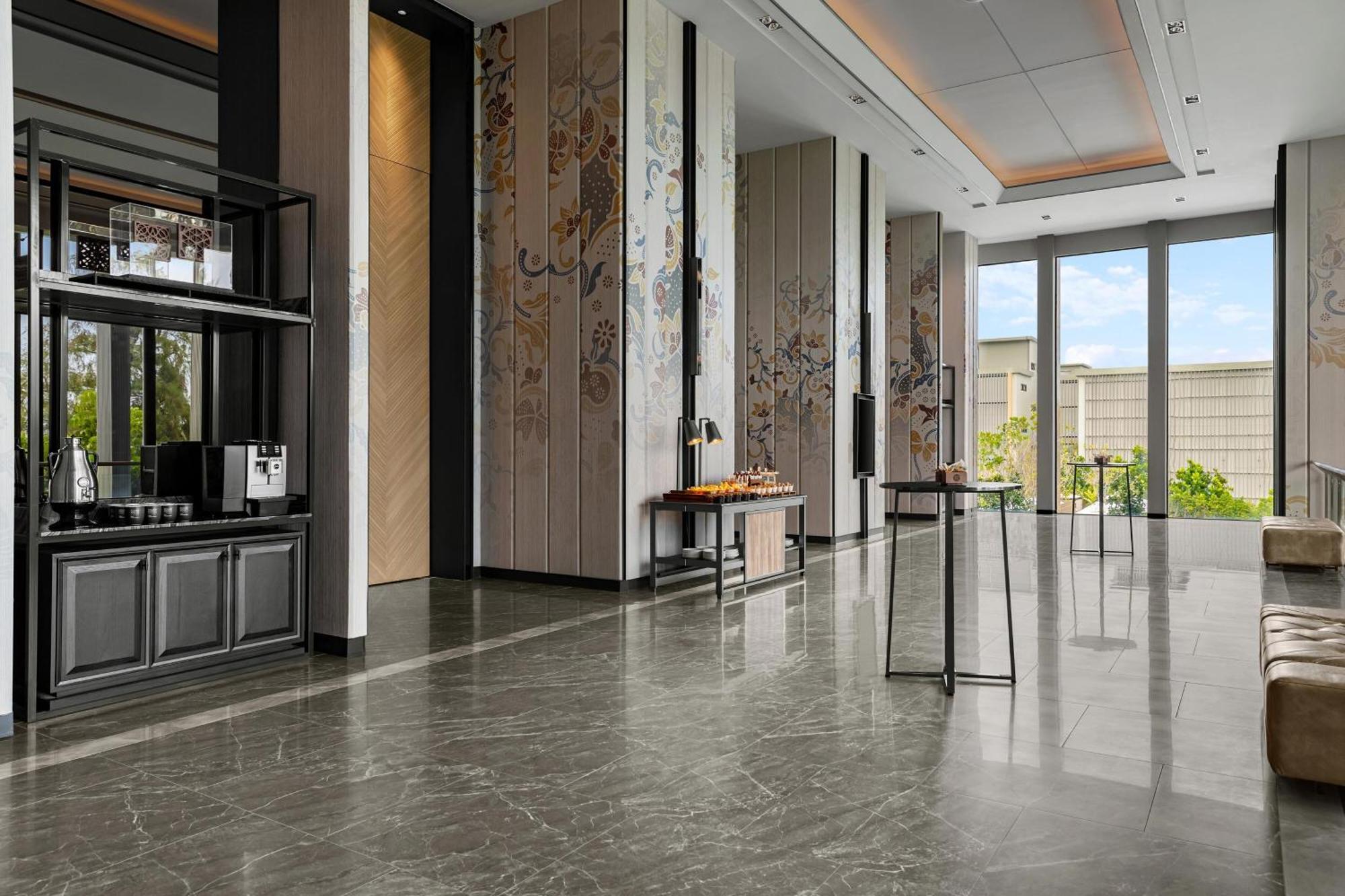 Four Points By Sheraton Phuket Hotel 4*