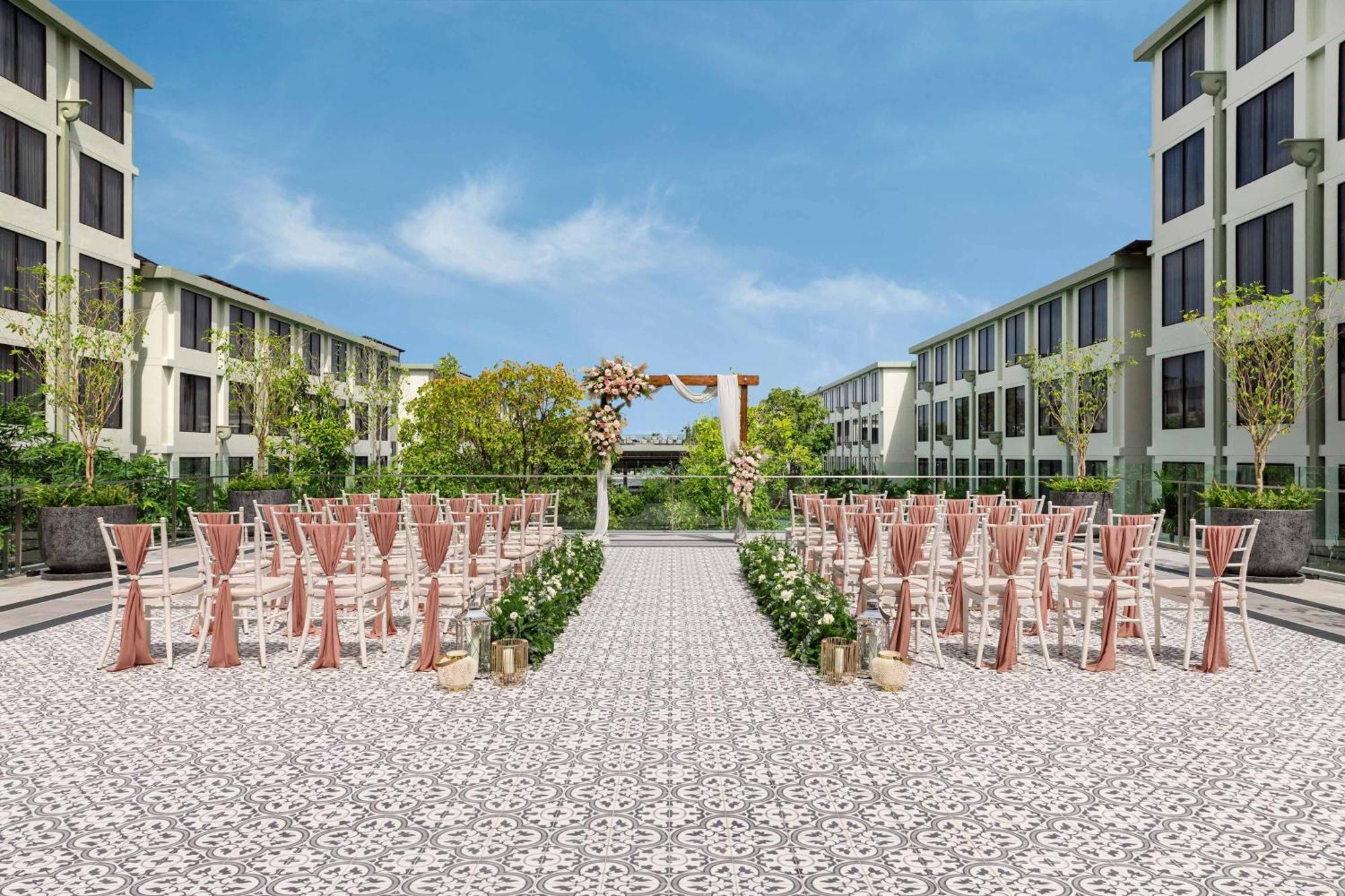 Four Points By Sheraton Phuket 4*