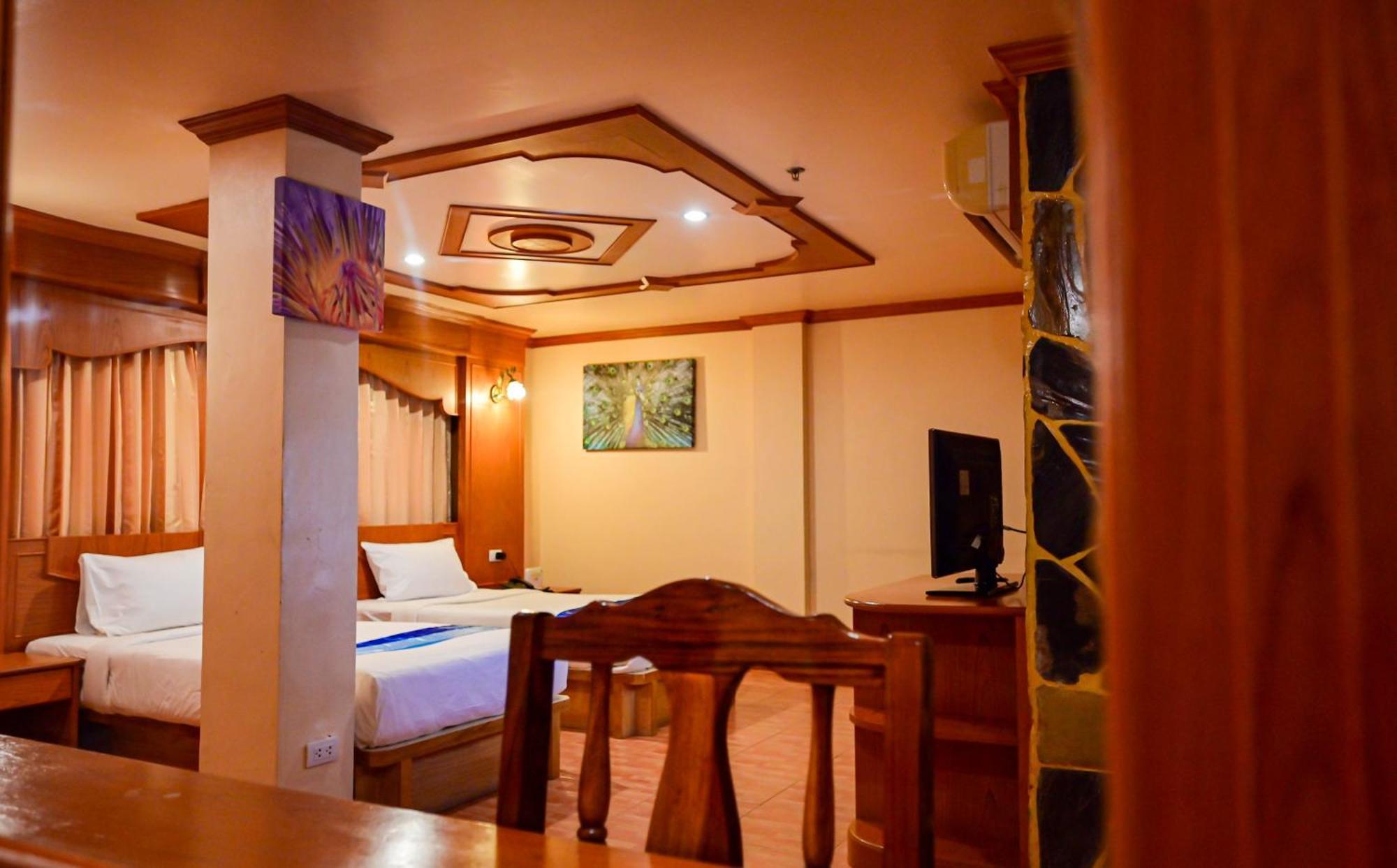 Complex Hotel