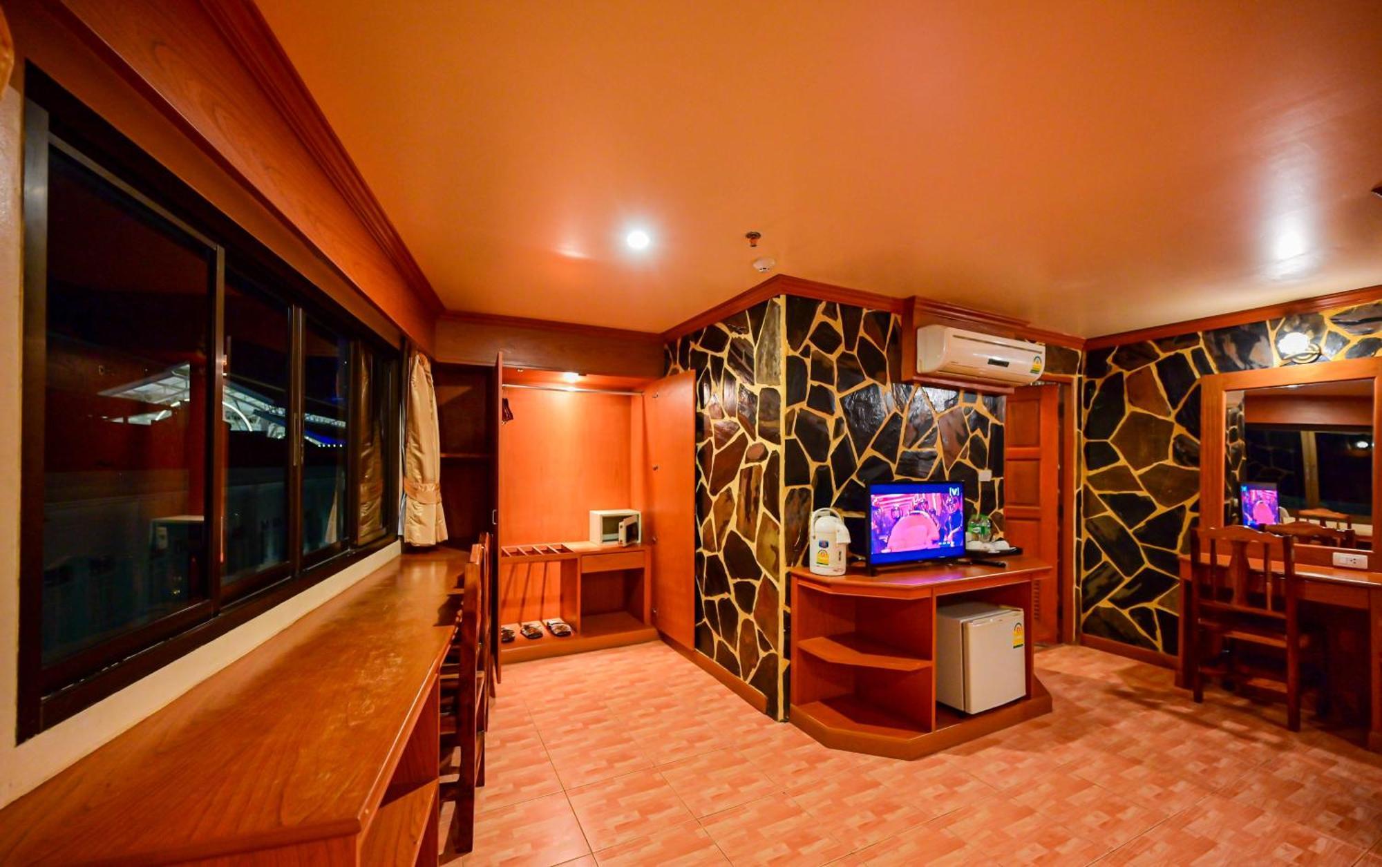 Hotel Complex 3*
