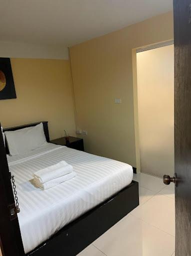 Hotel The Elegant *
