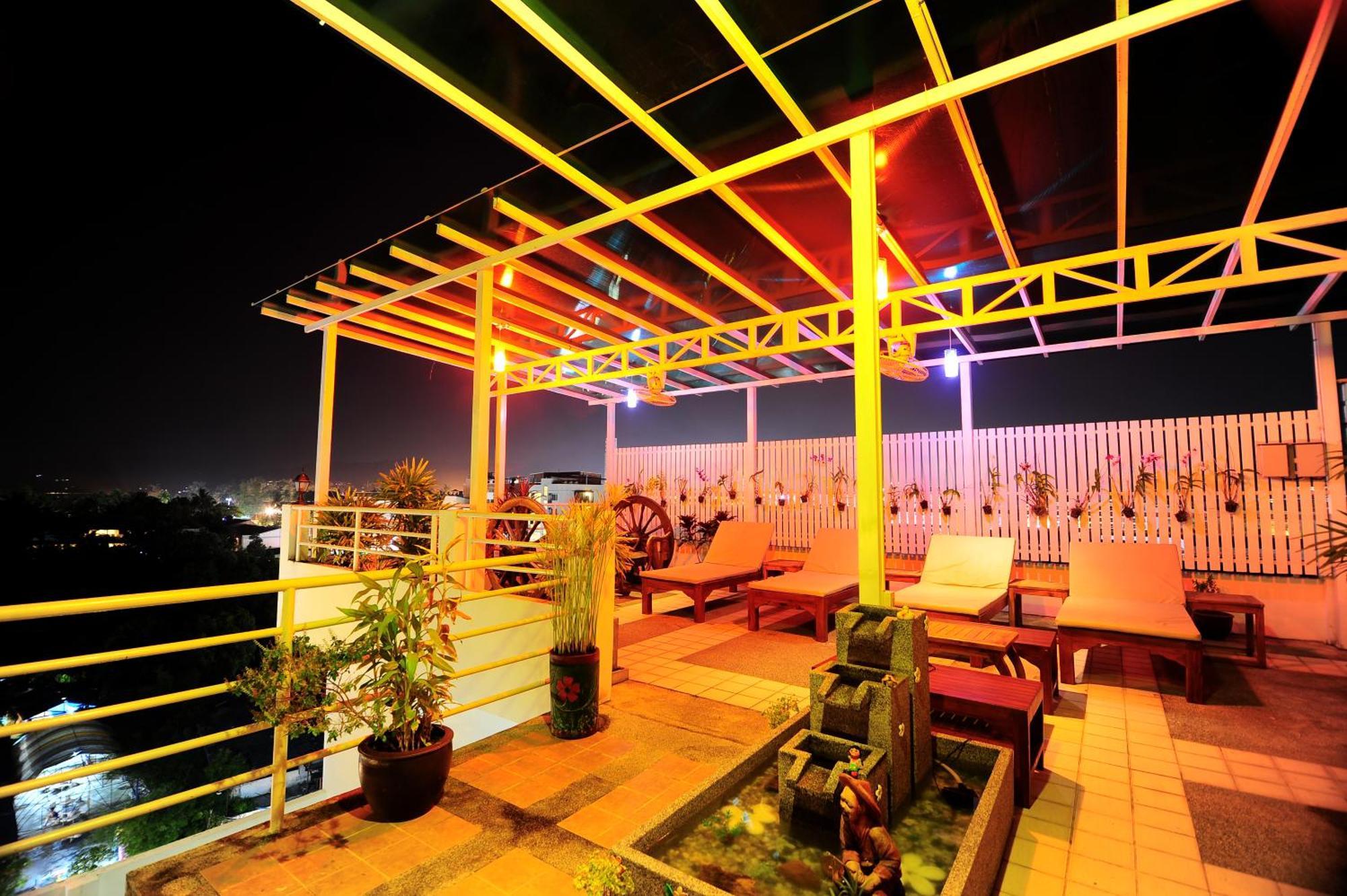 Hotel Arita 3*