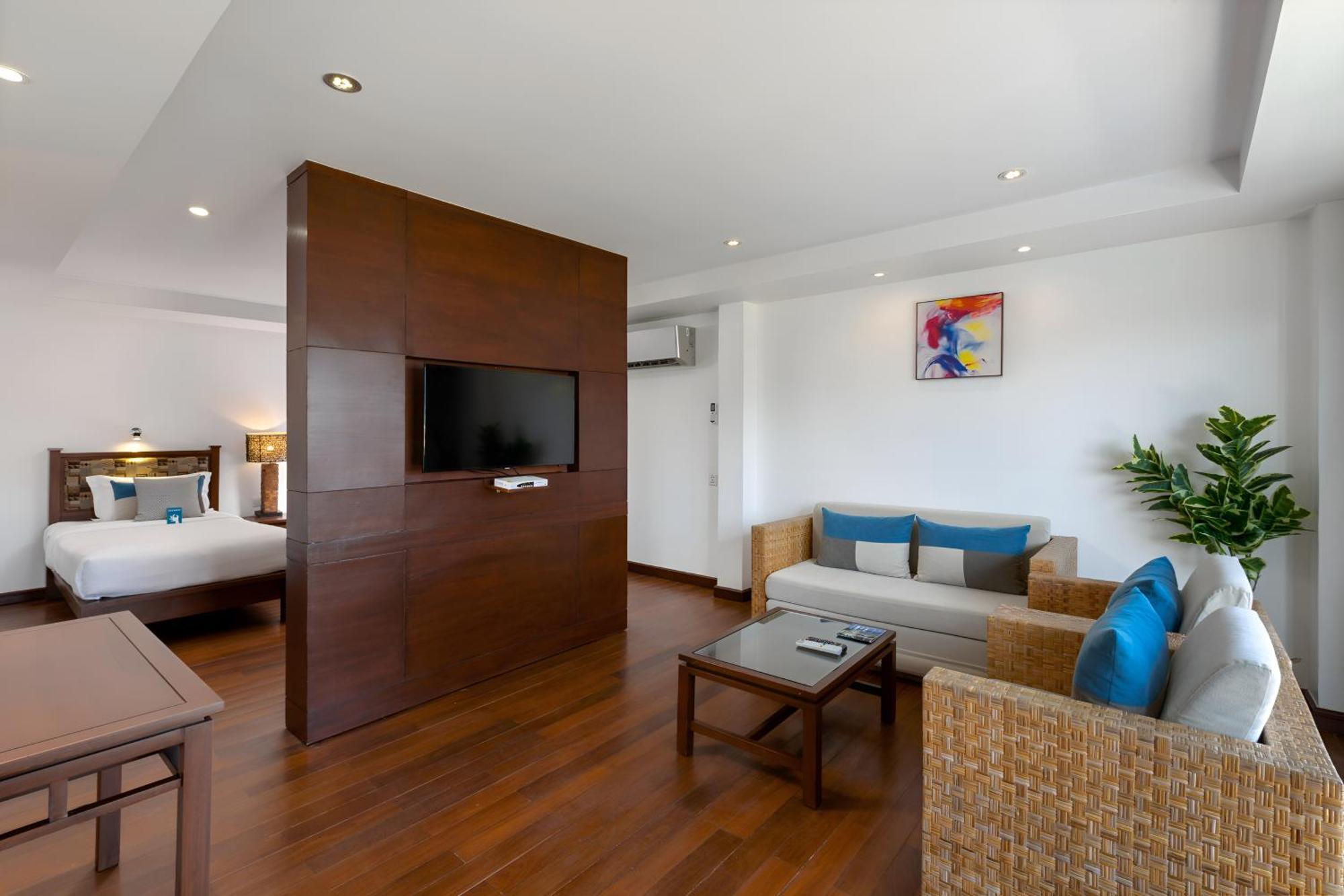 Hotel Baan Laimai & - Sha Extra