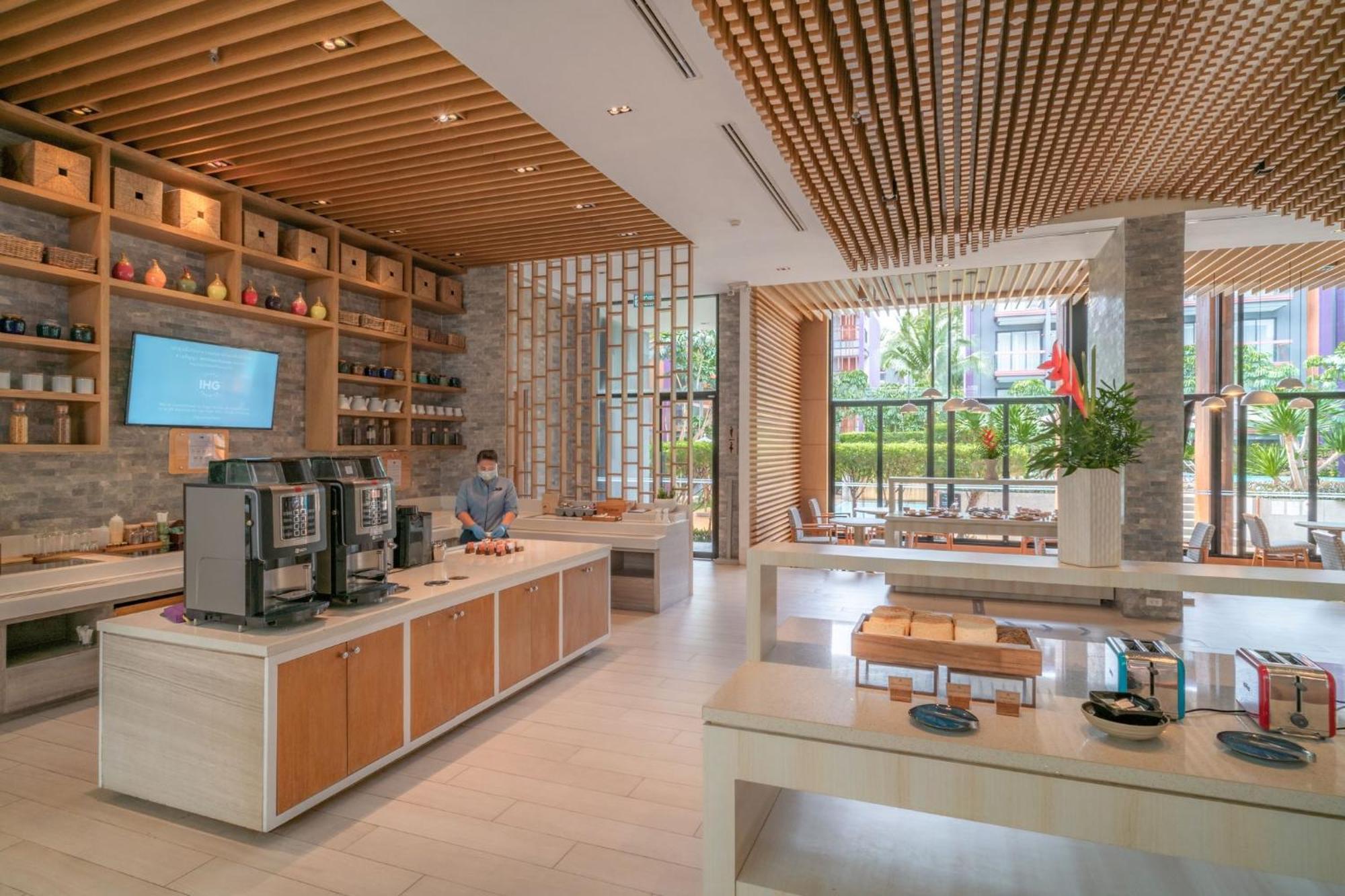 Resort Express Patong By Ihg Phuket