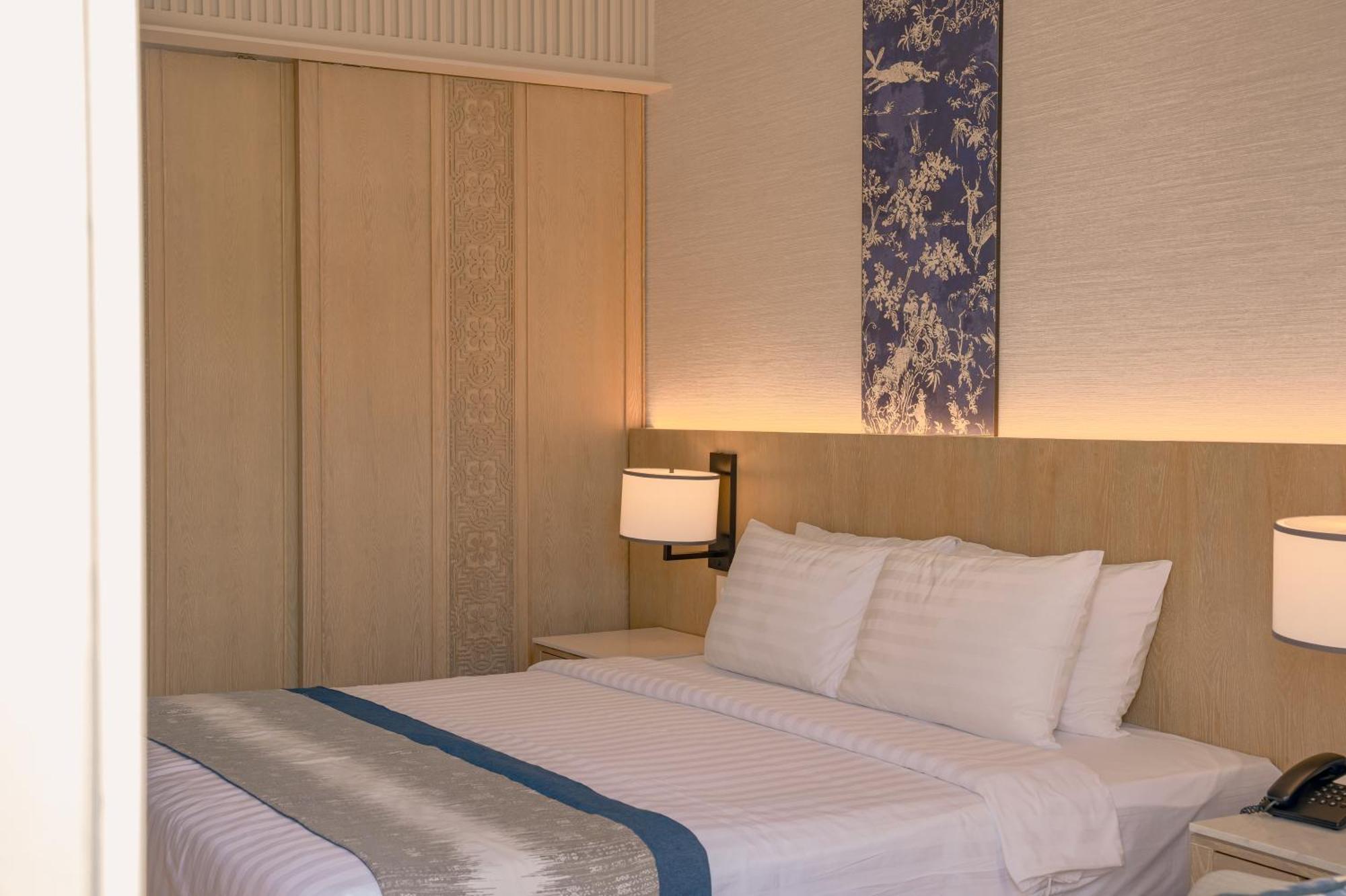 The Royal Paradise & - Sha Extra Patong
