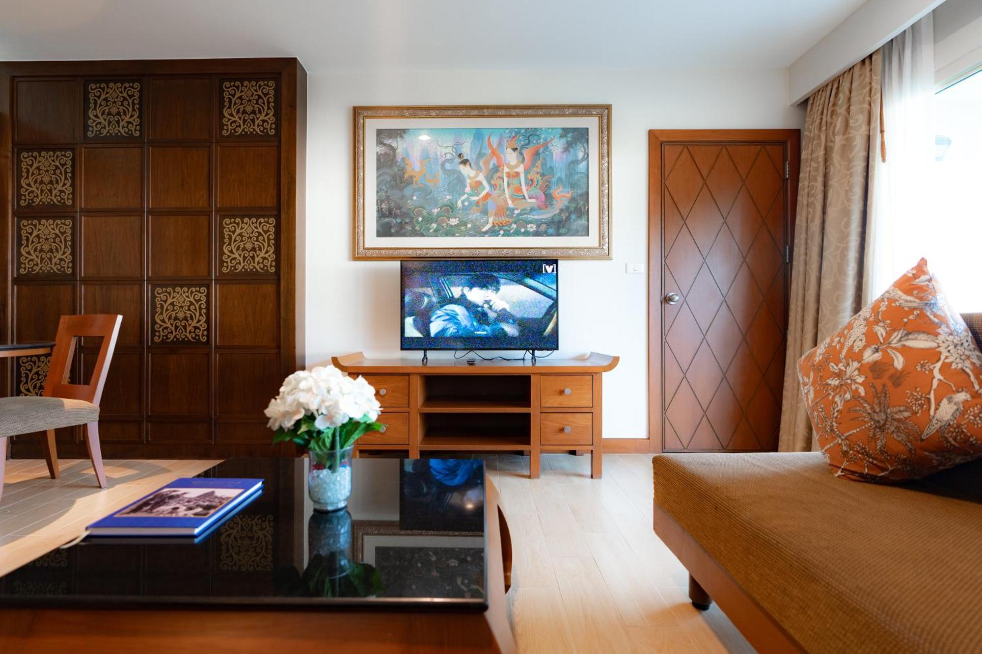 The Royal Paradise & - Sha Extra Hotel 4*
