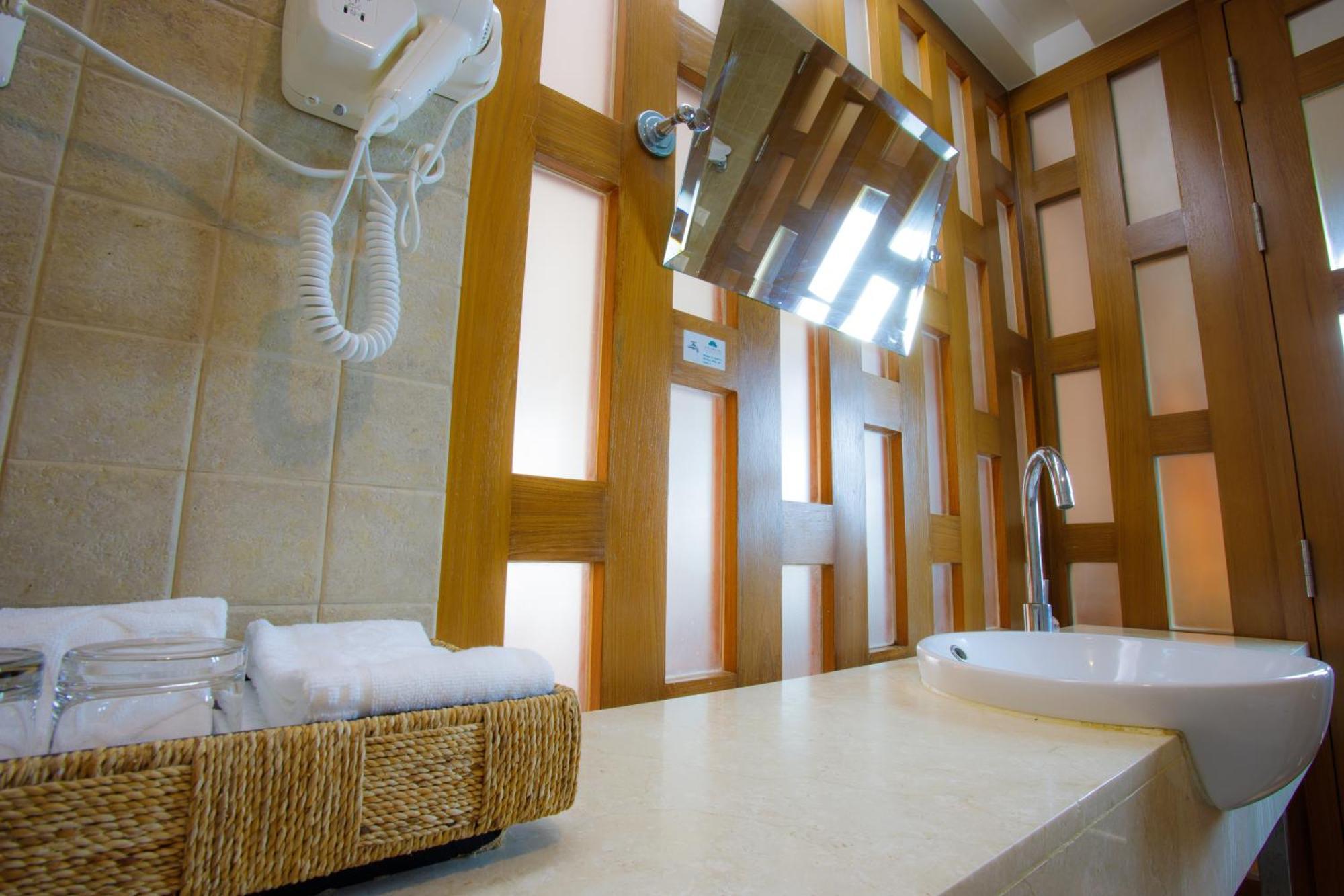 The Royal Paradise & - Sha Extra Patong