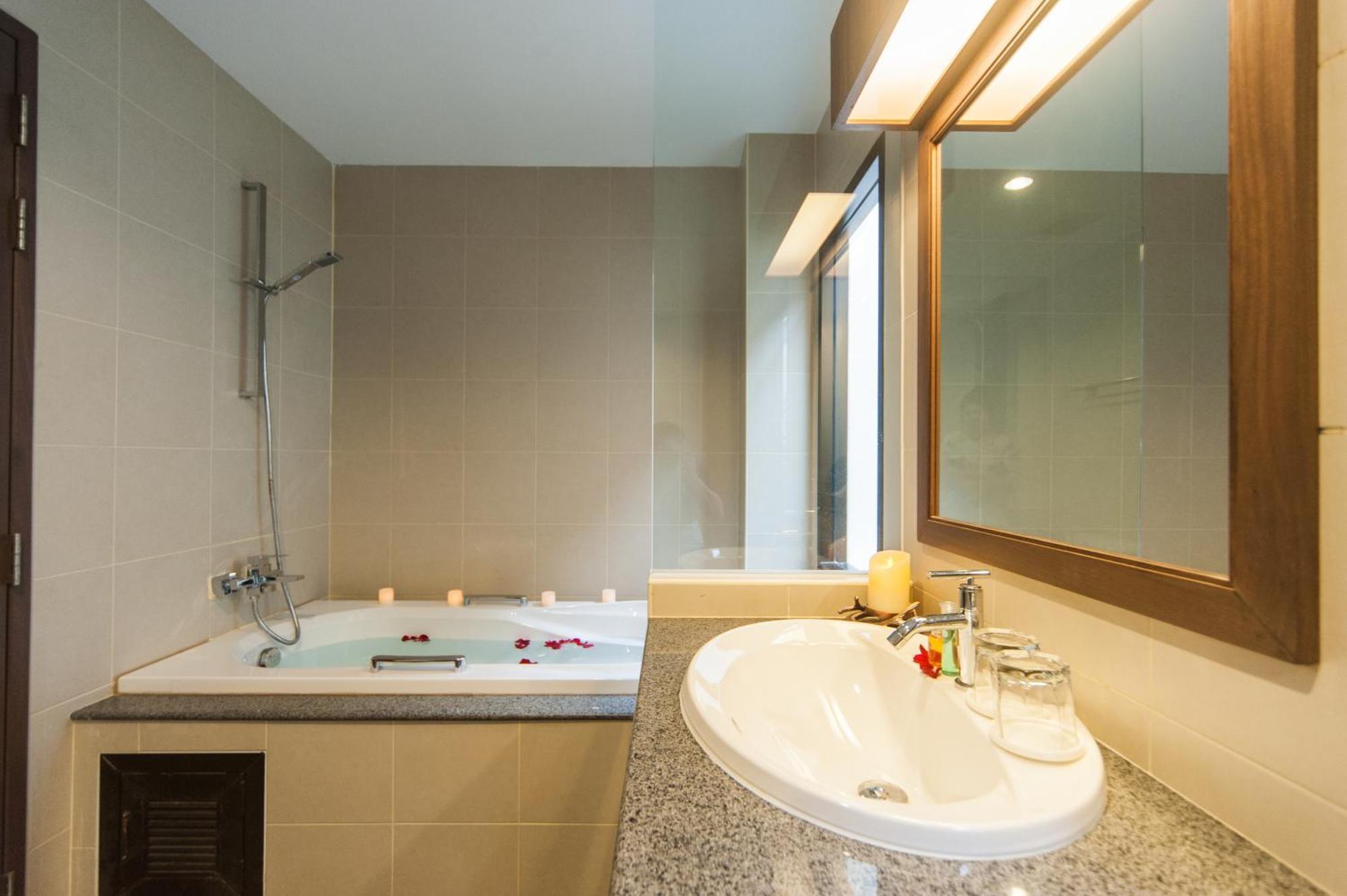 Ratana Hill Aparthotel Patong