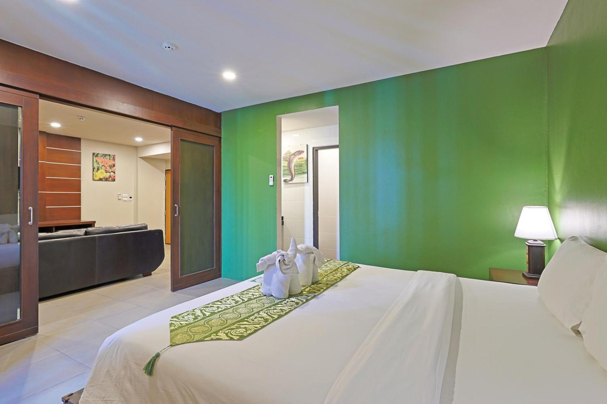 Gu Patong Hotel 3*