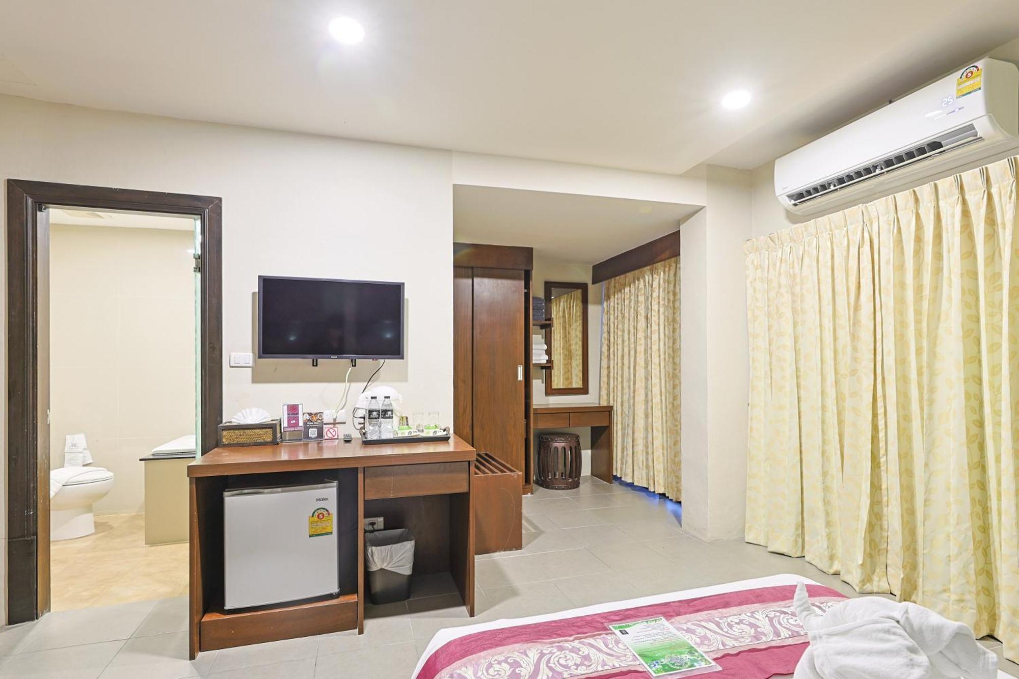 Gu Patong Hotel 3*