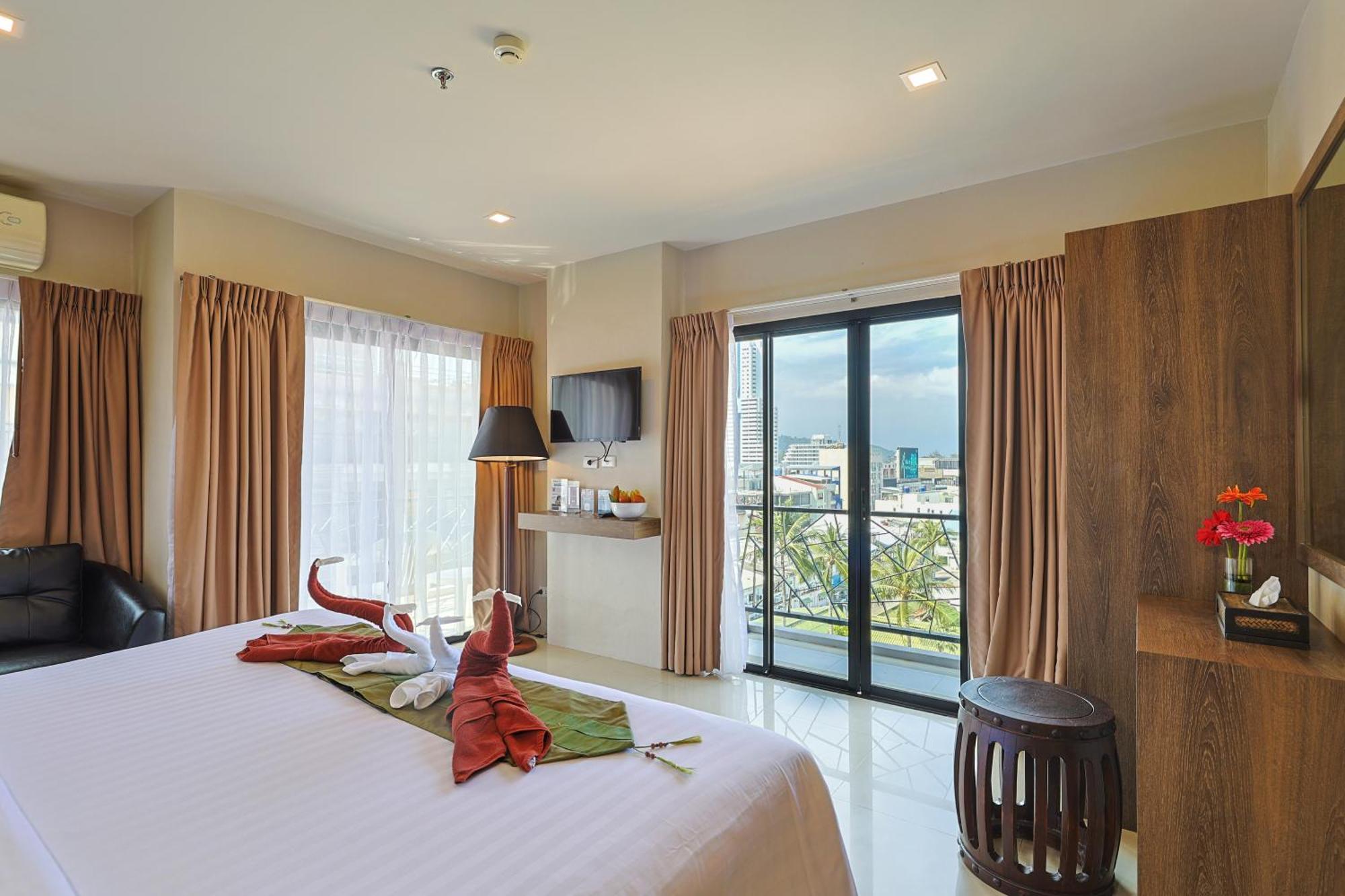 Hotel The Gig Patong