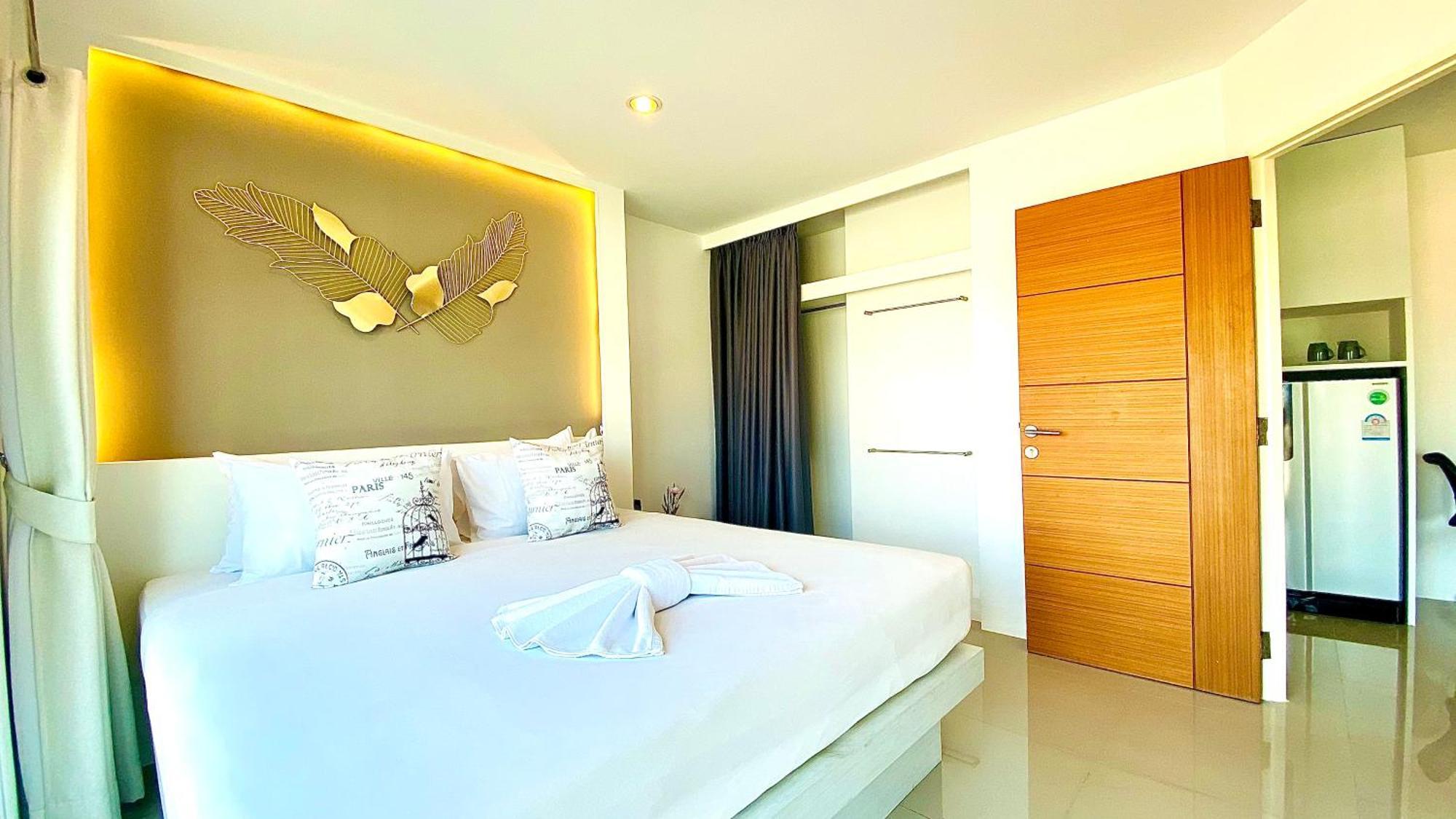 Hotel The Palms - Sha Extra Phuket