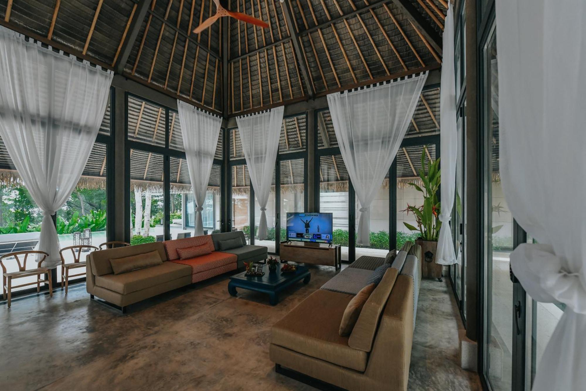 Island Escape Burasari Resort