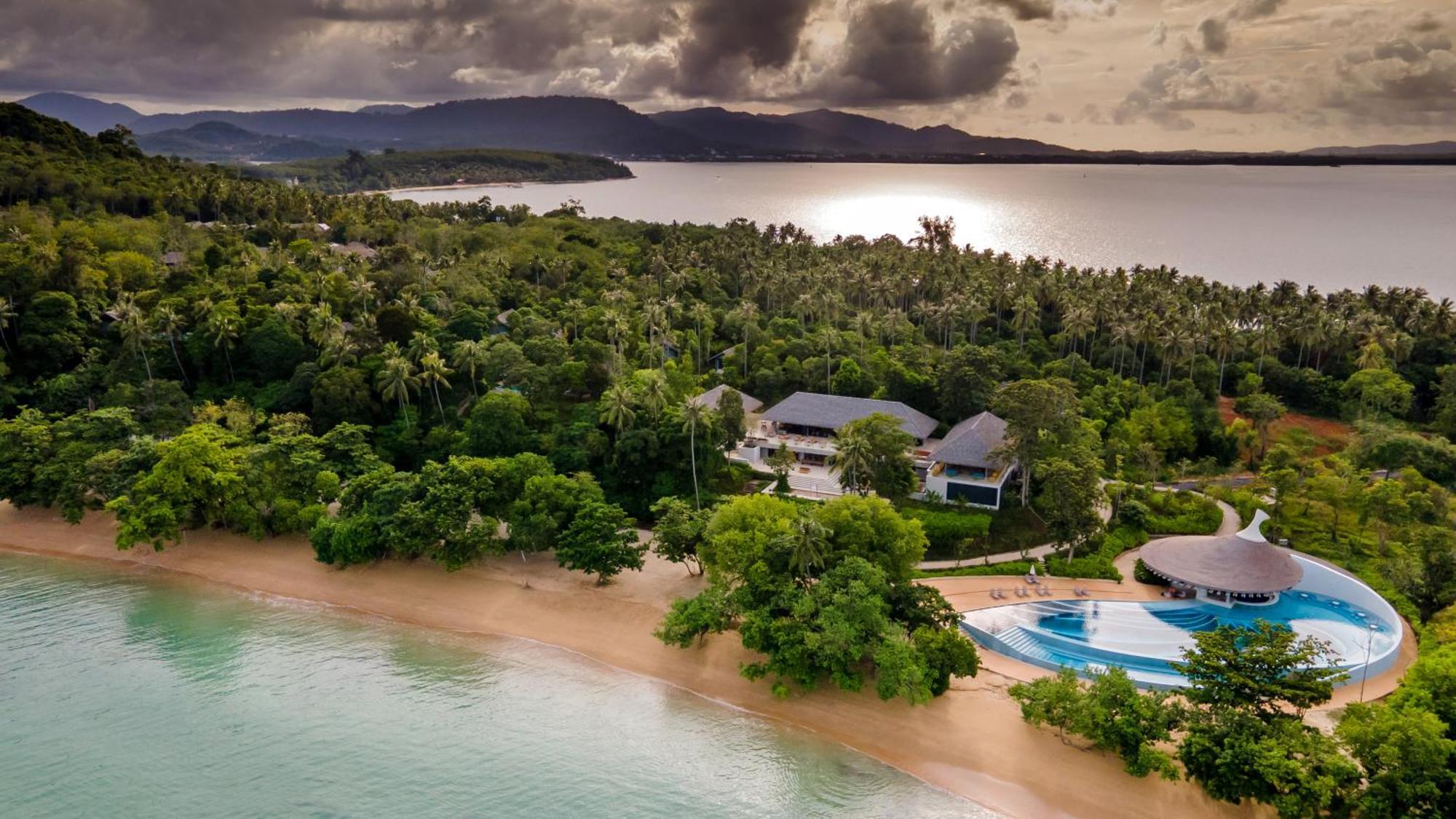Island Escape Burasari Resort Phuket