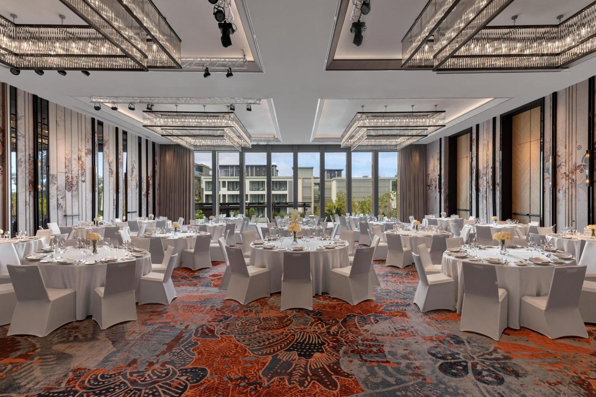 Four Points By Sheraton Phuket Hotel 4*