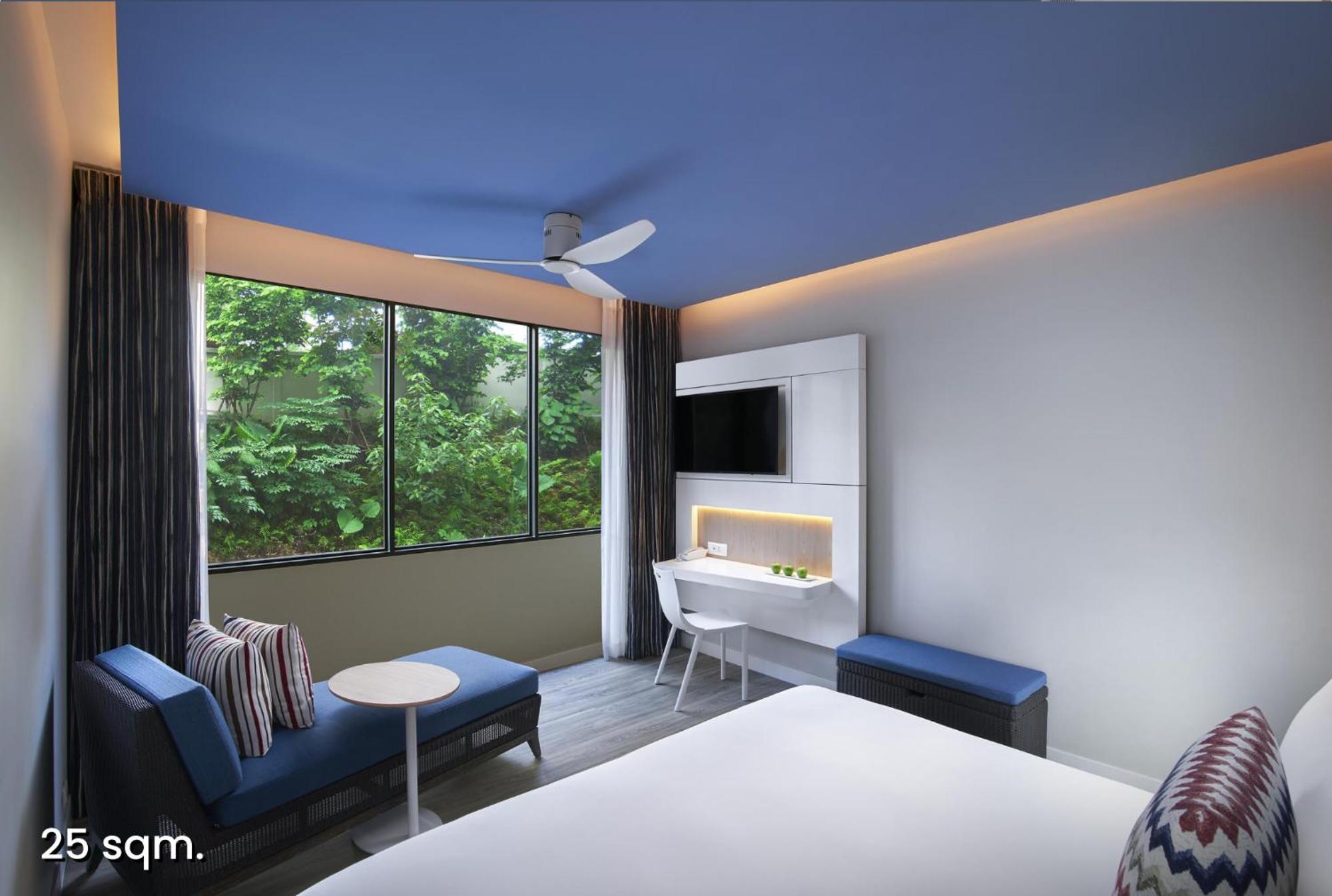 Ozo Phuket Hotel 4*